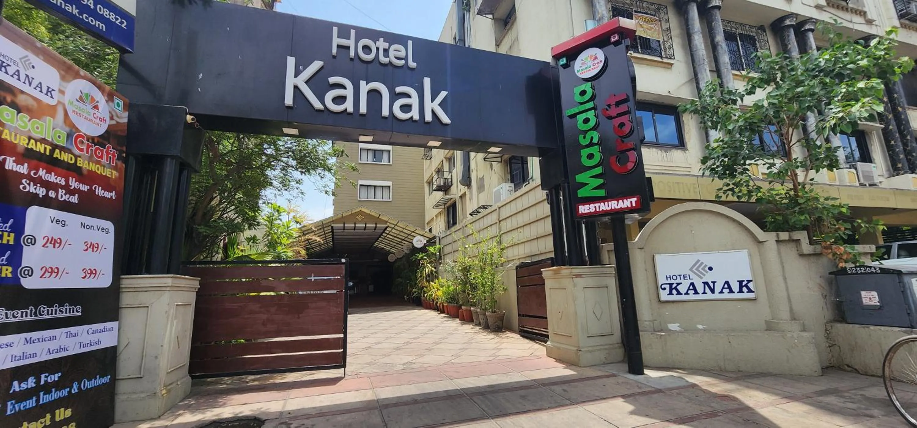 Facade/entrance in Hotel Kanak