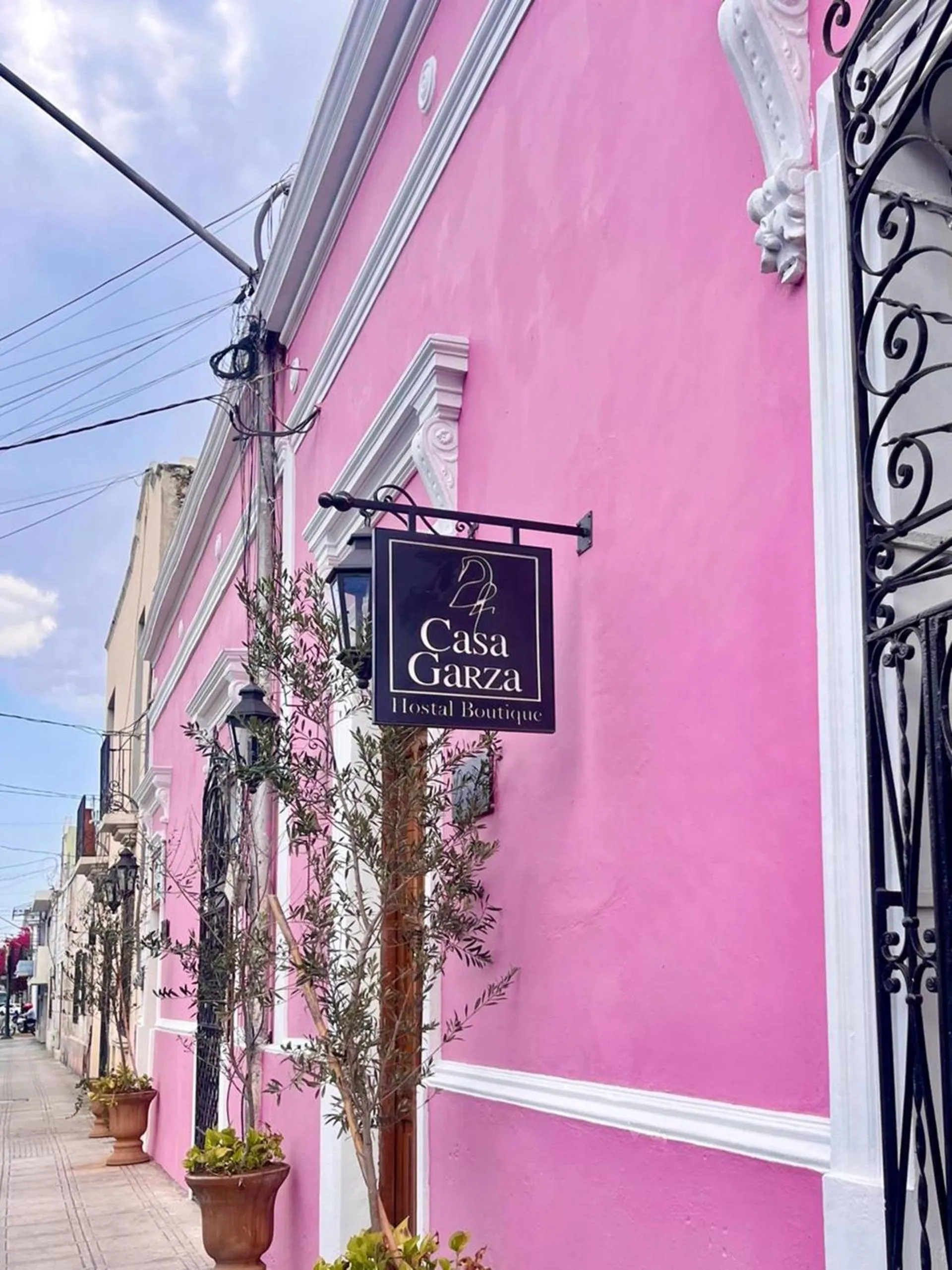 Facade/entrance in Hotel & Hostal Boutique Casa Garza
