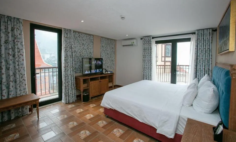 Photo of the whole room, Bed in Venus Hotel Tam Đảo