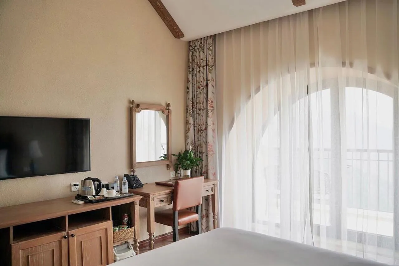 Photo of the whole room, Bed in Venus Hotel Tam Đảo