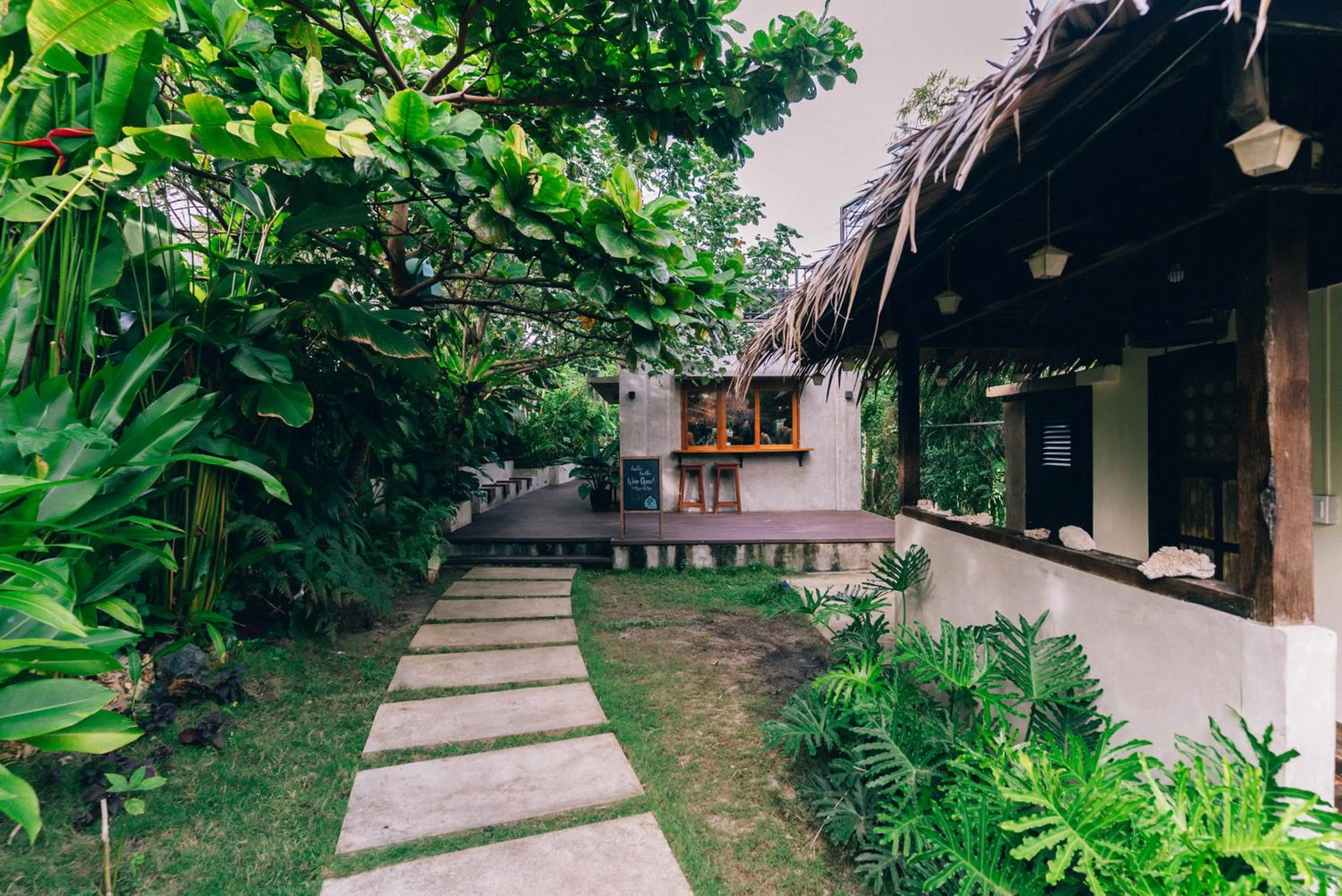 Coffee/tea facilities in Himaya