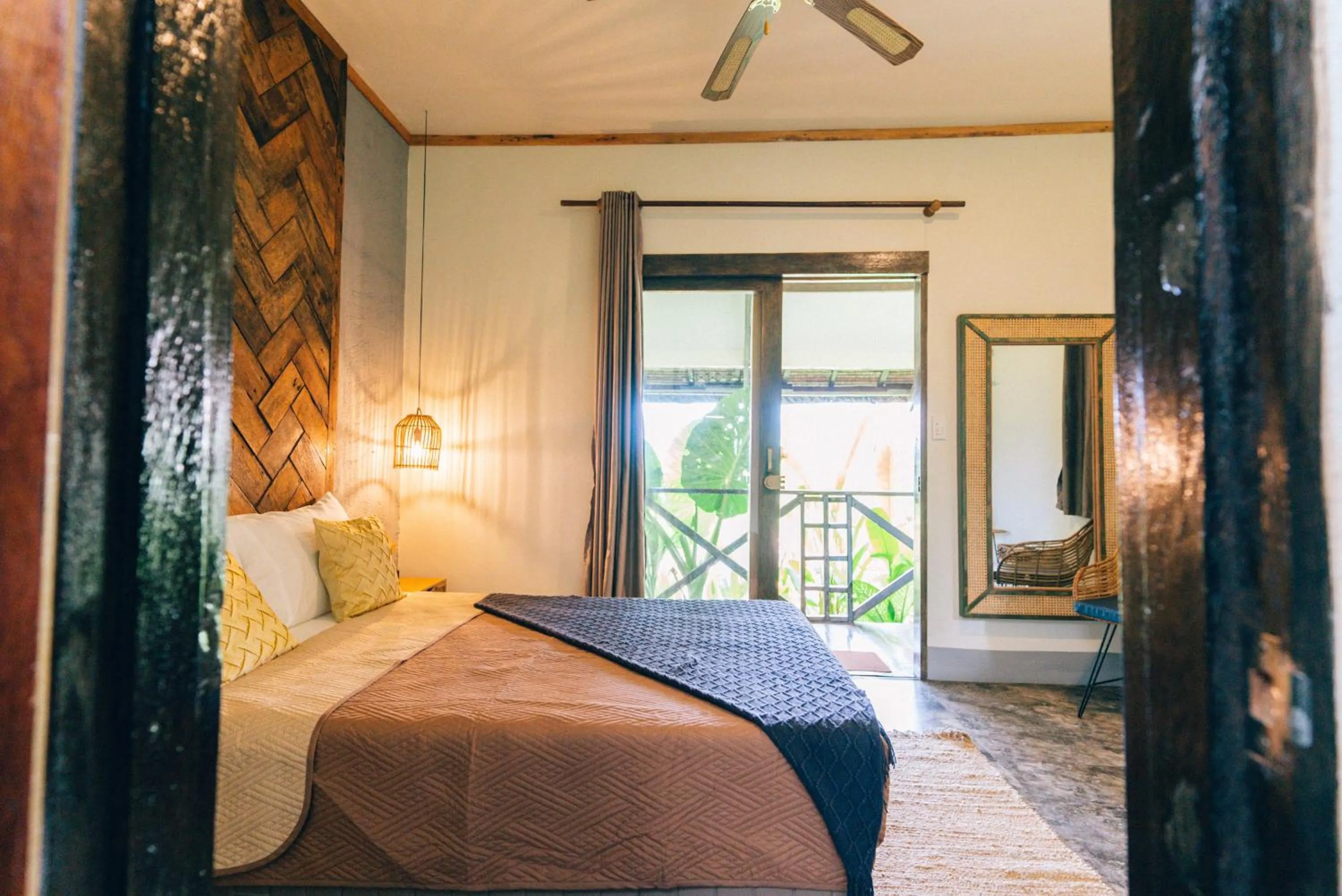 Bedroom, Bed in Himaya