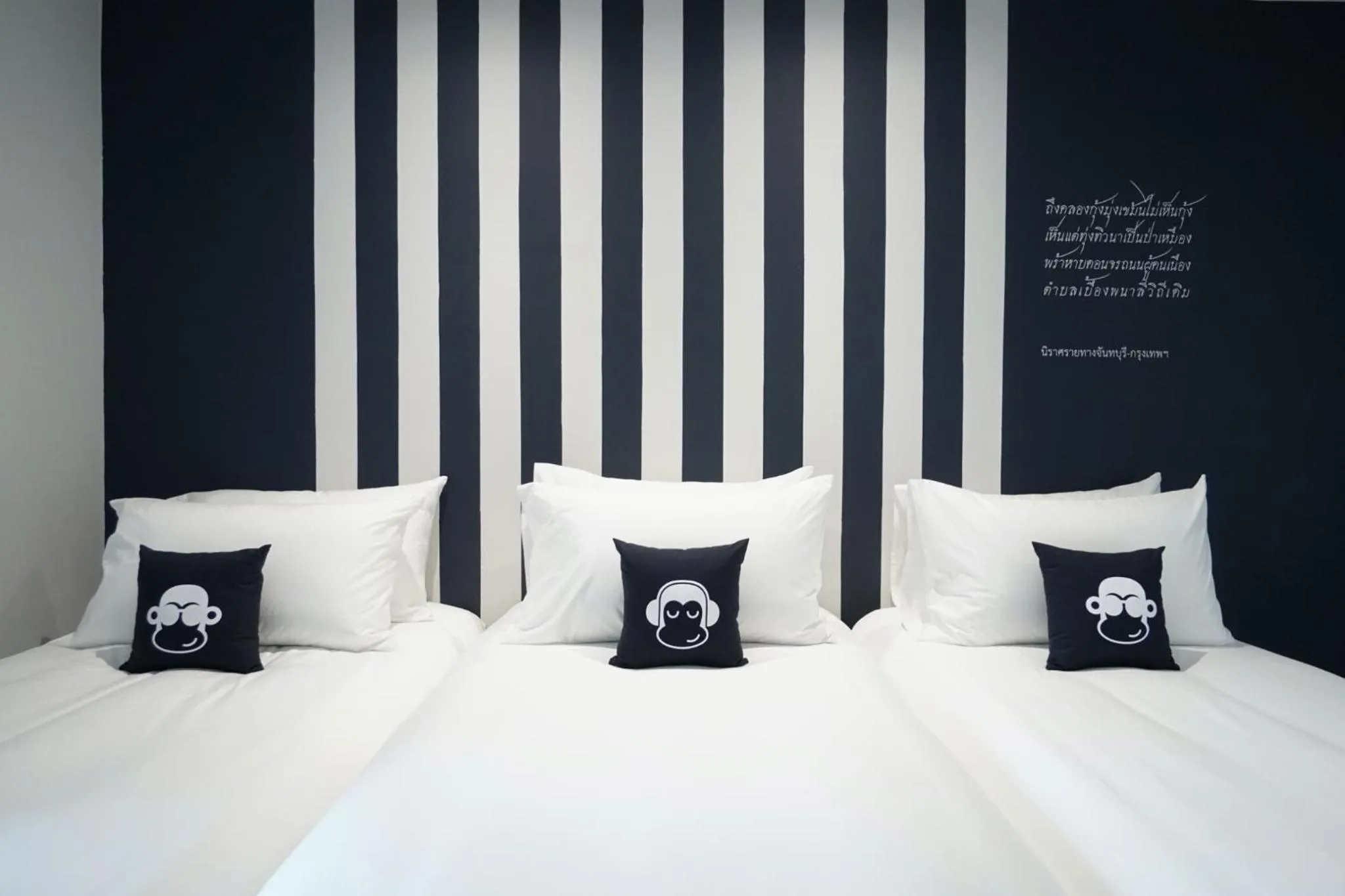 Bed in Blu Monkey Hub and Hotel Chanthaburi
