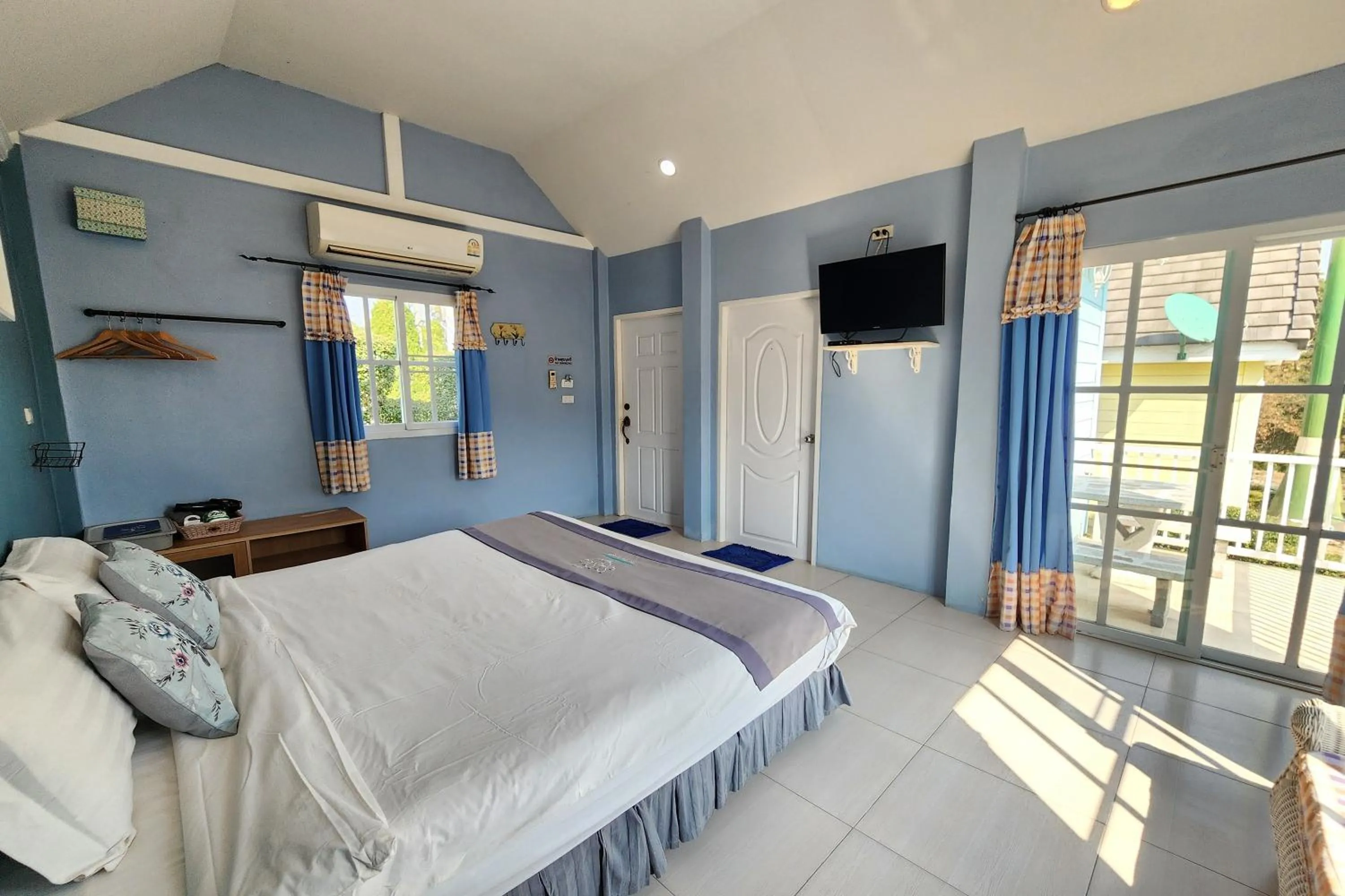 Bed in See Sky Resort