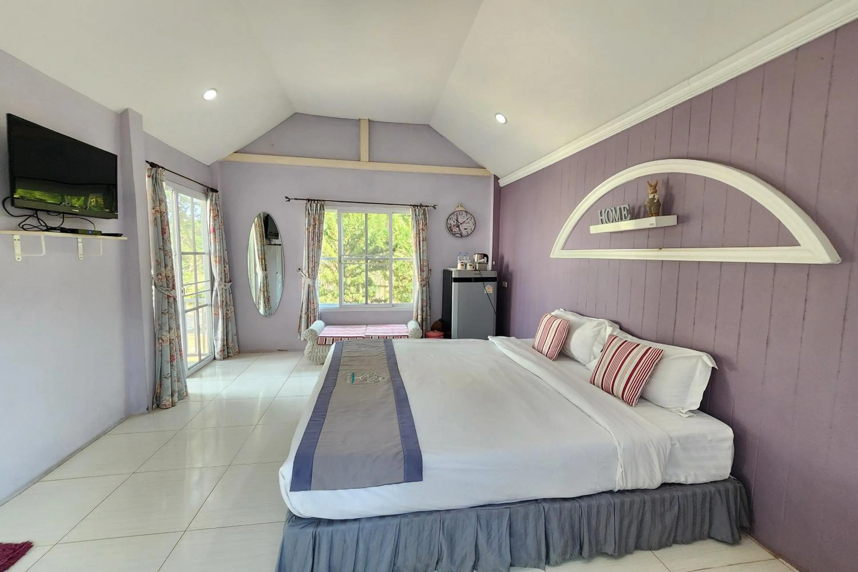 Bedroom, Bed in See Sky Resort