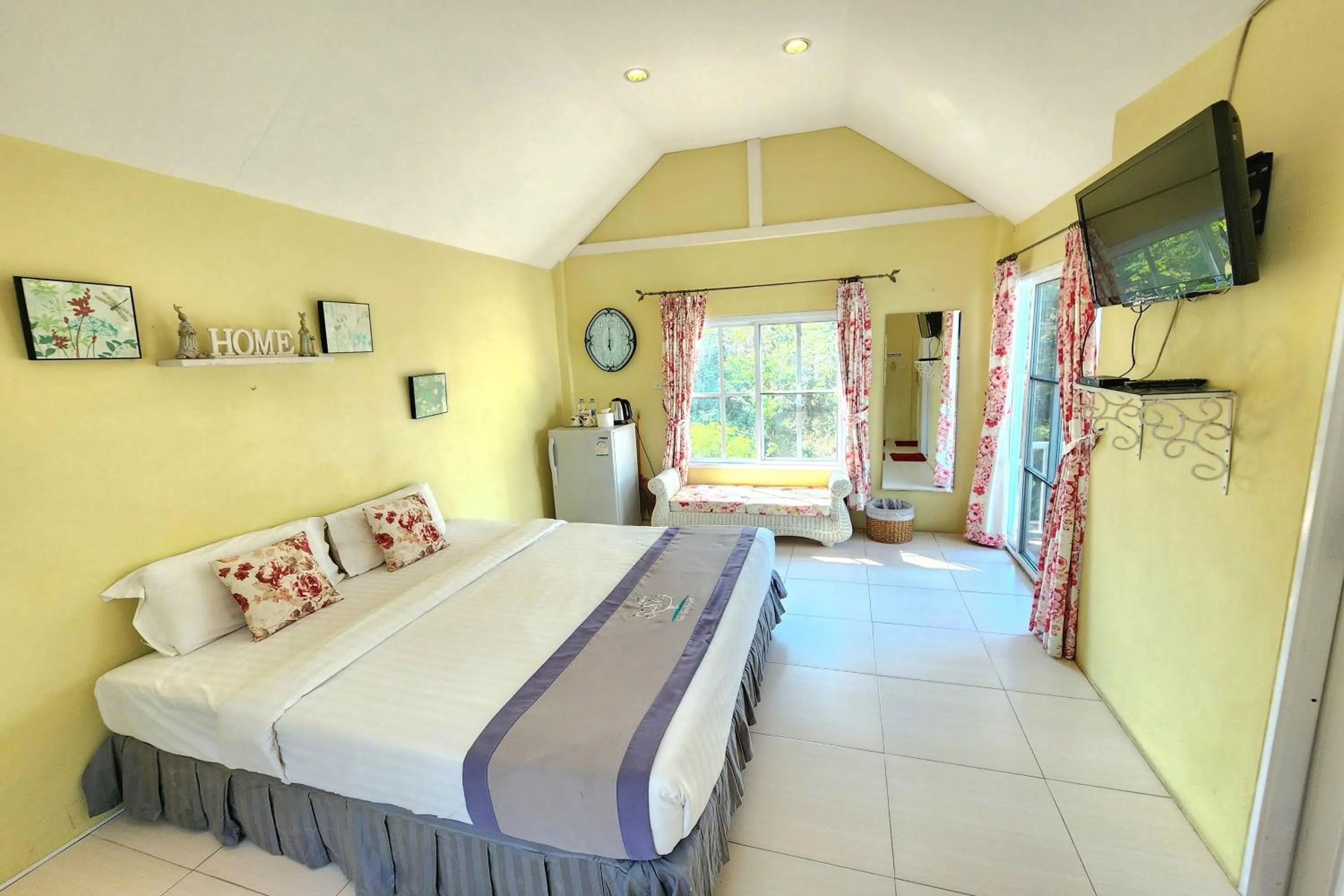 Bed in See Sky Resort