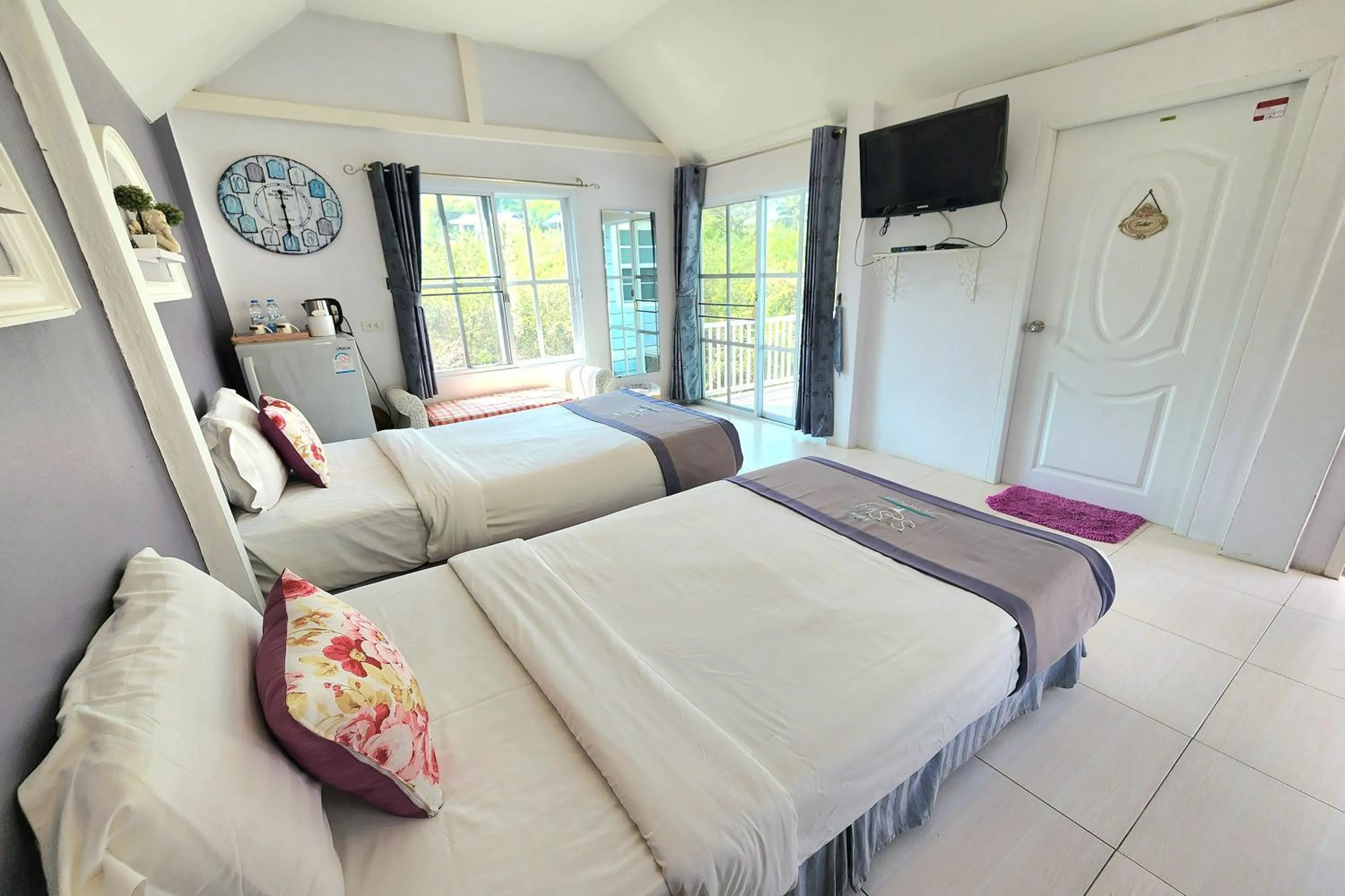 Bedroom, Bed in See Sky Resort