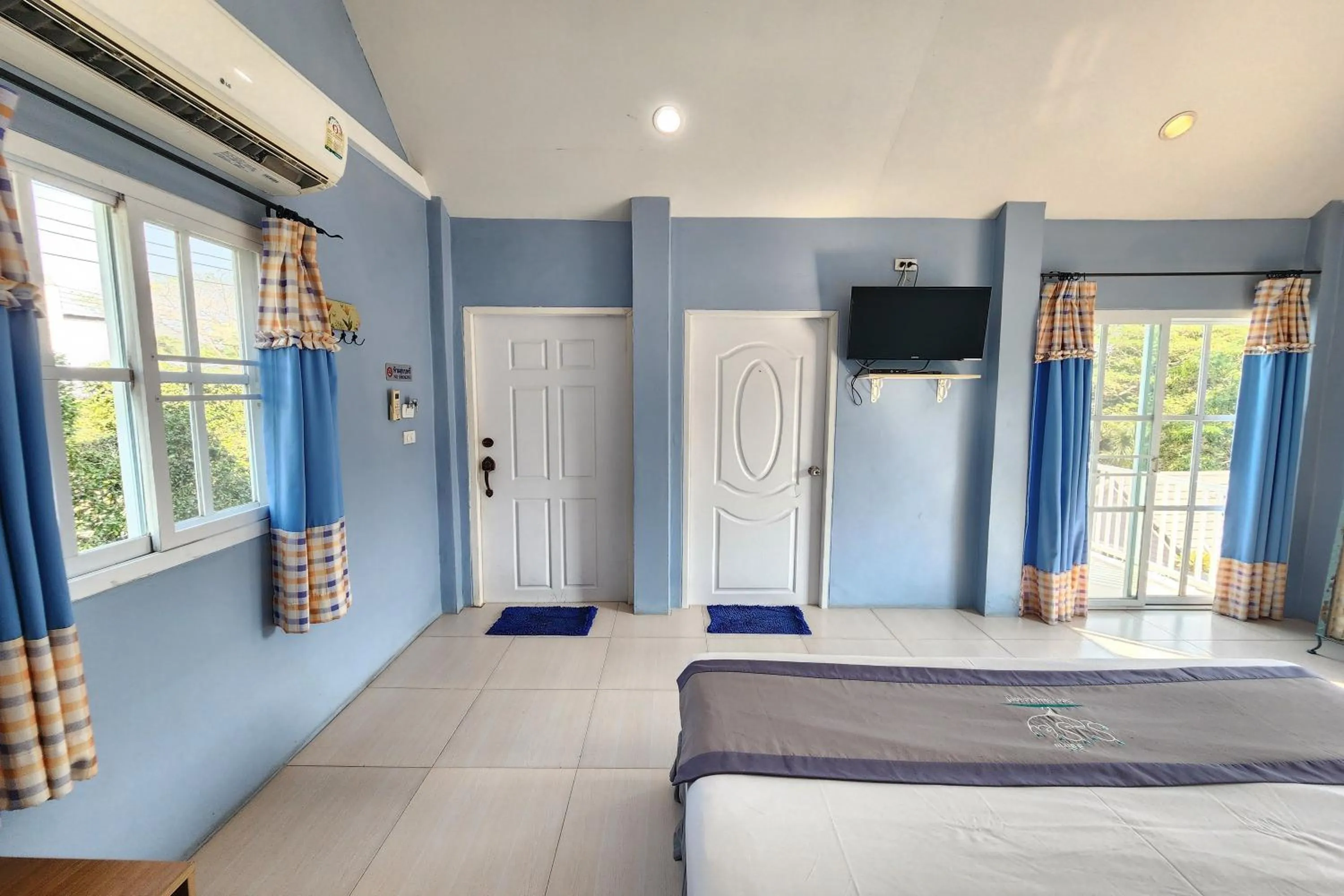 Bedroom, Bed in See Sky Resort