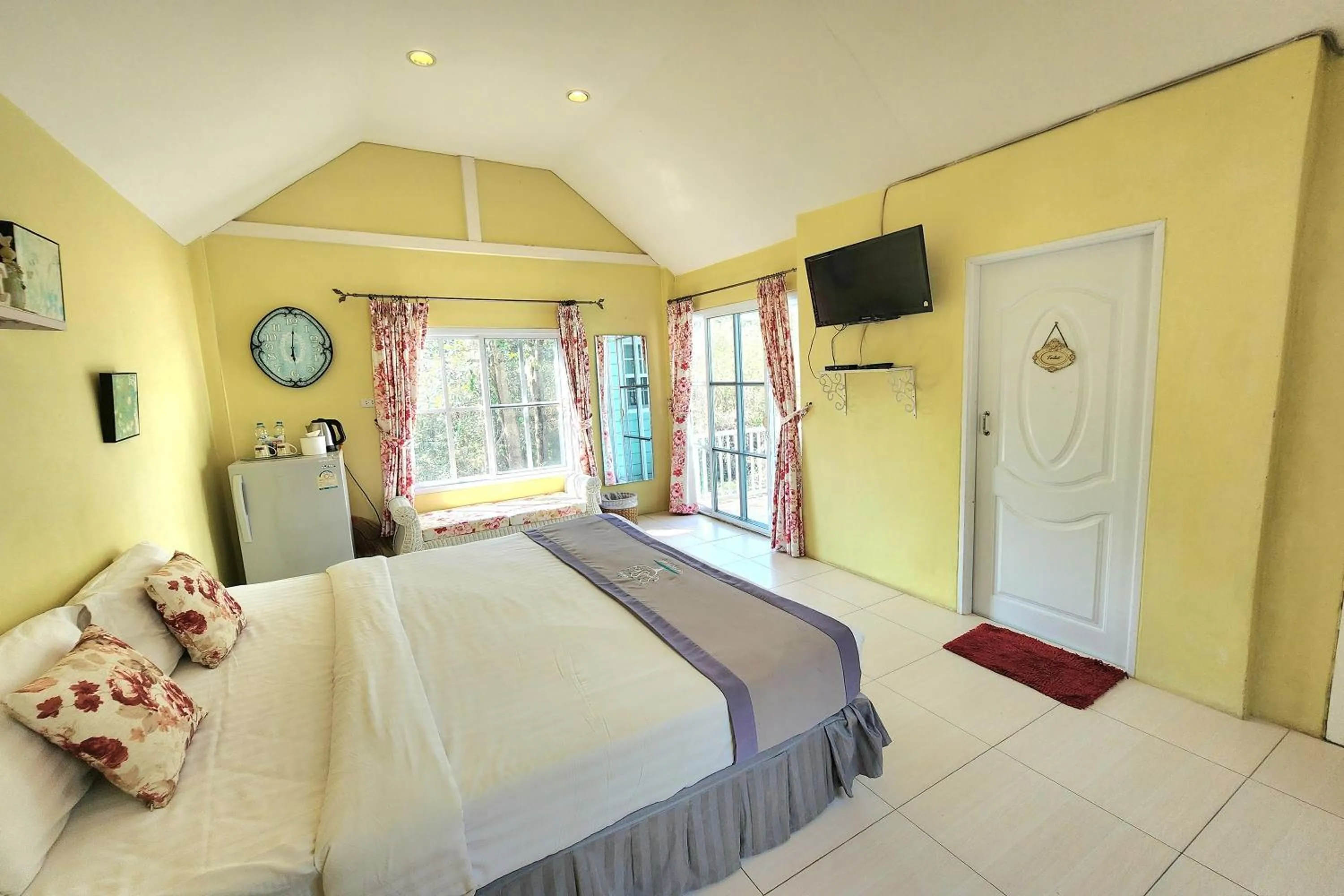 Bed in See Sky Resort