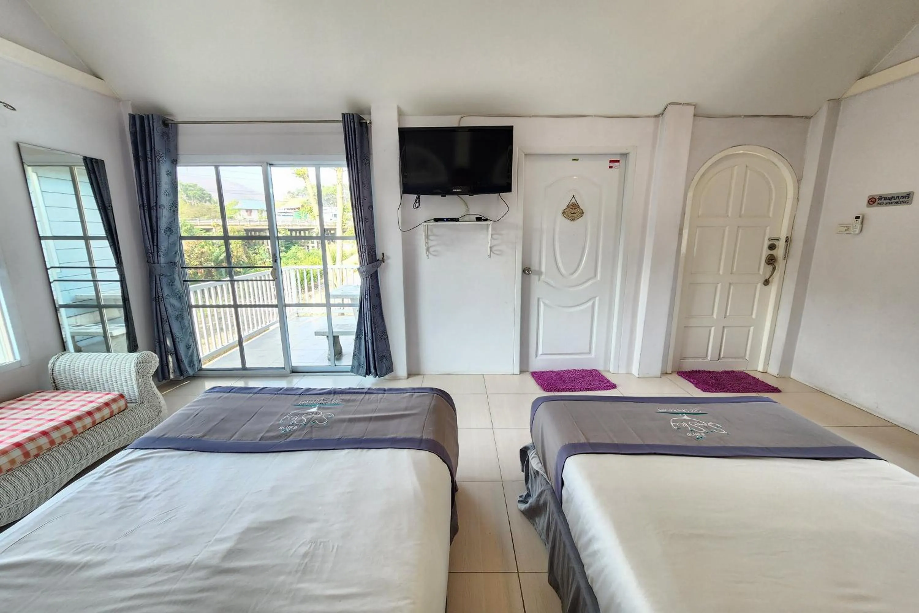 Bedroom, Bed in See Sky Resort