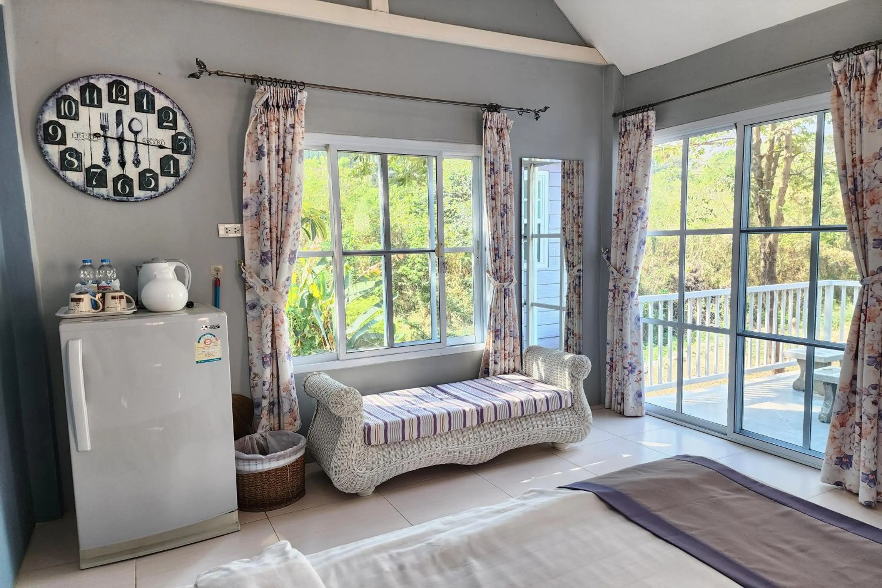 Bedroom, Bed in See Sky Resort