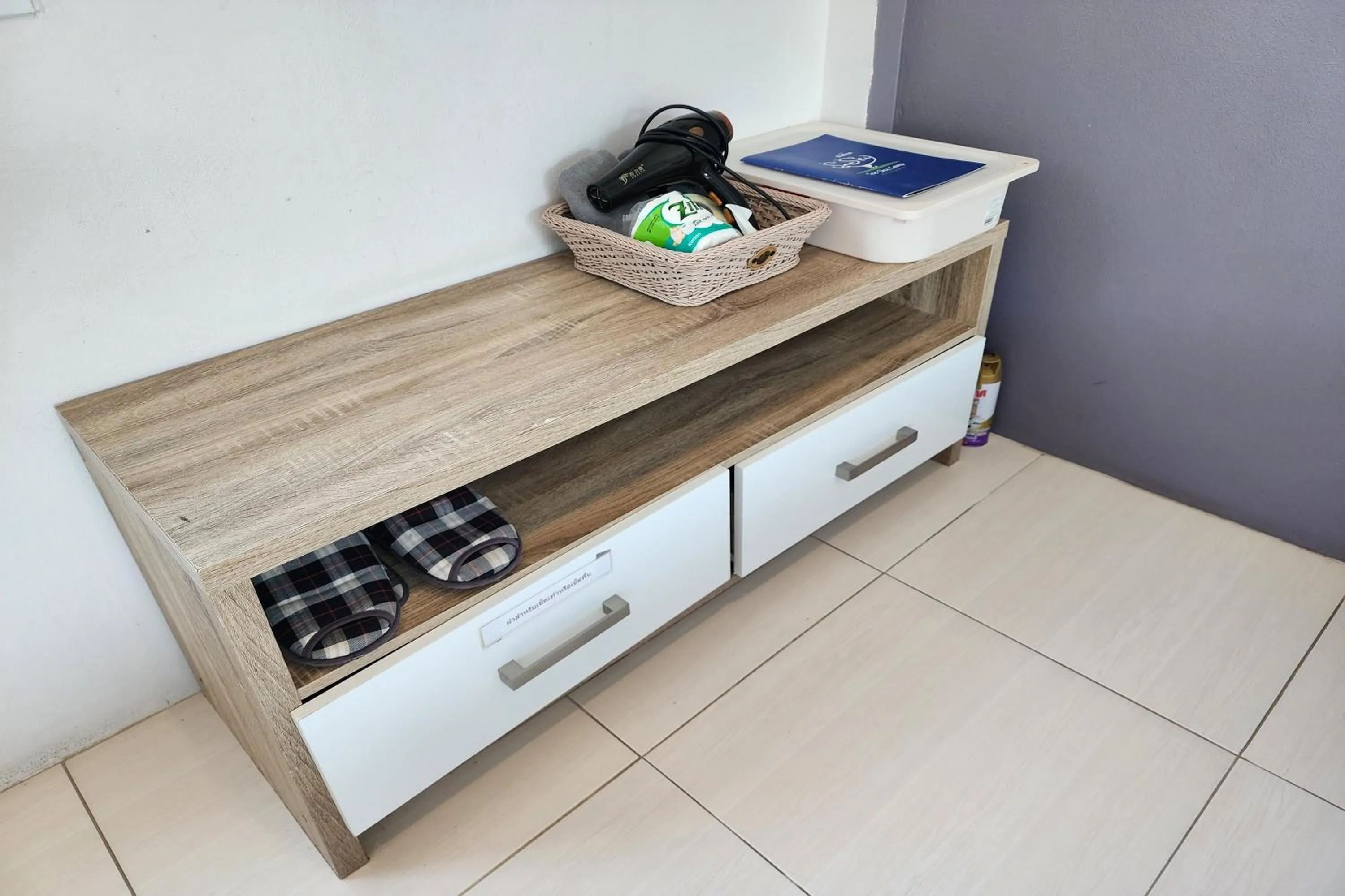 wardrobe in See Sky Resort