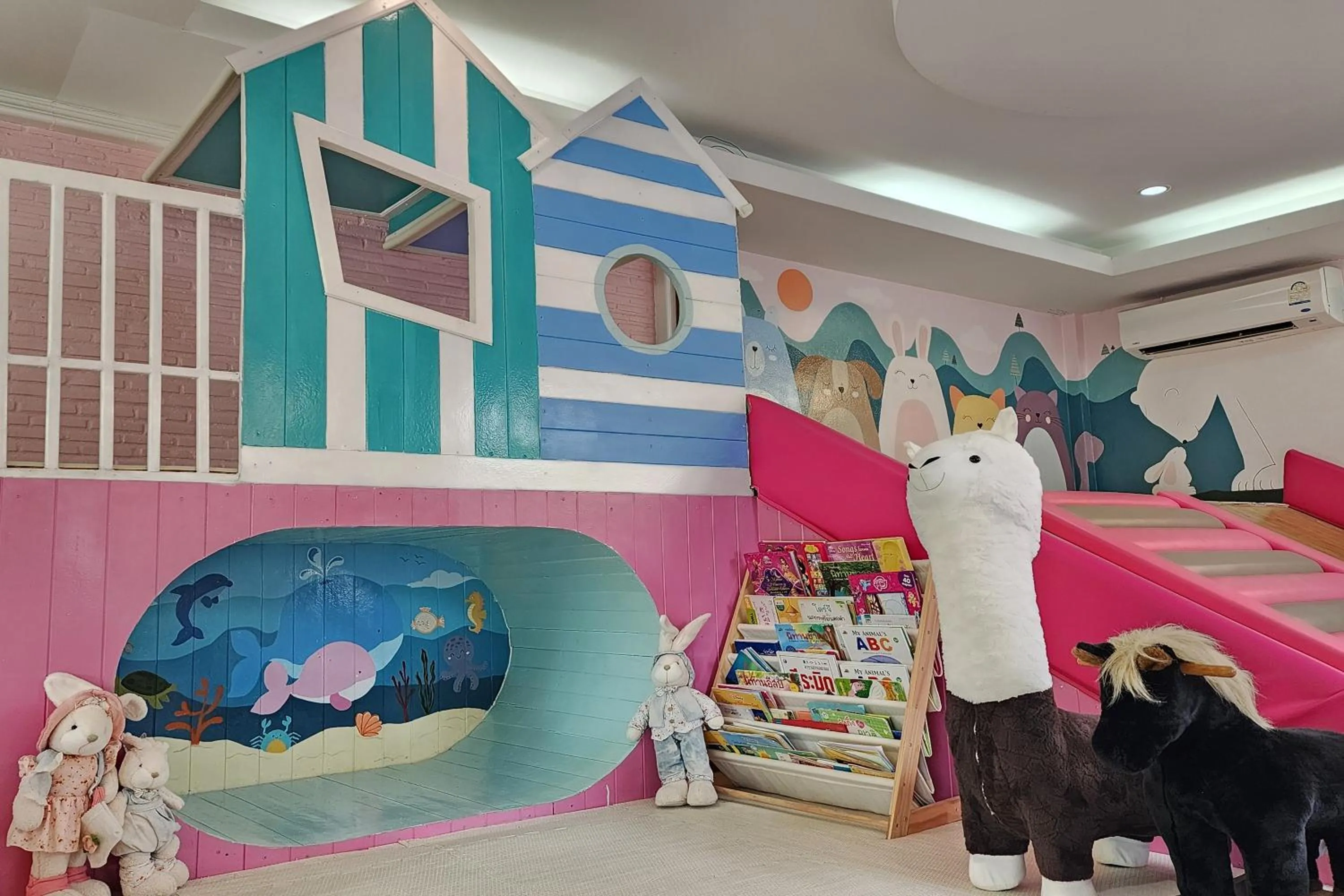 Children play ground in See Sky Resort