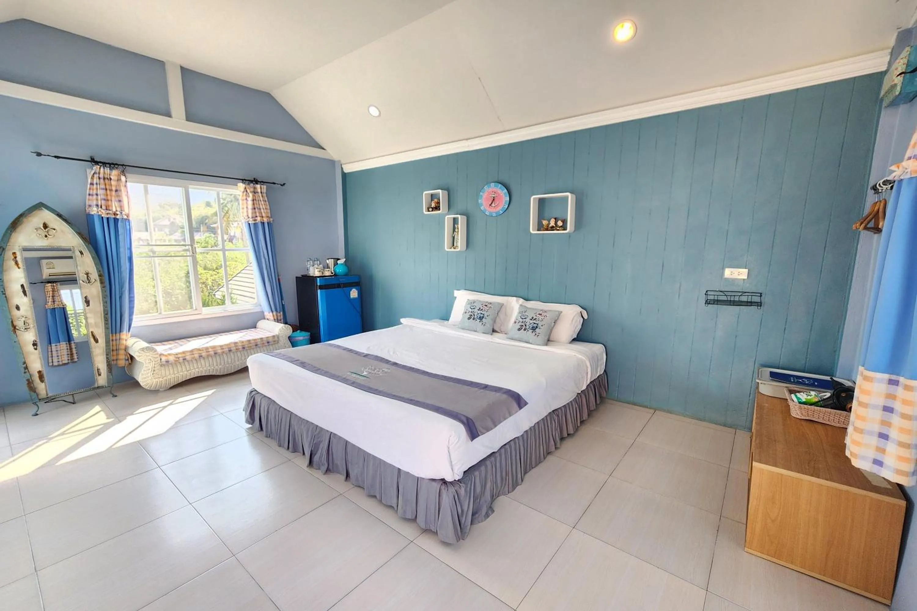 Bedroom, Bed in See Sky Resort