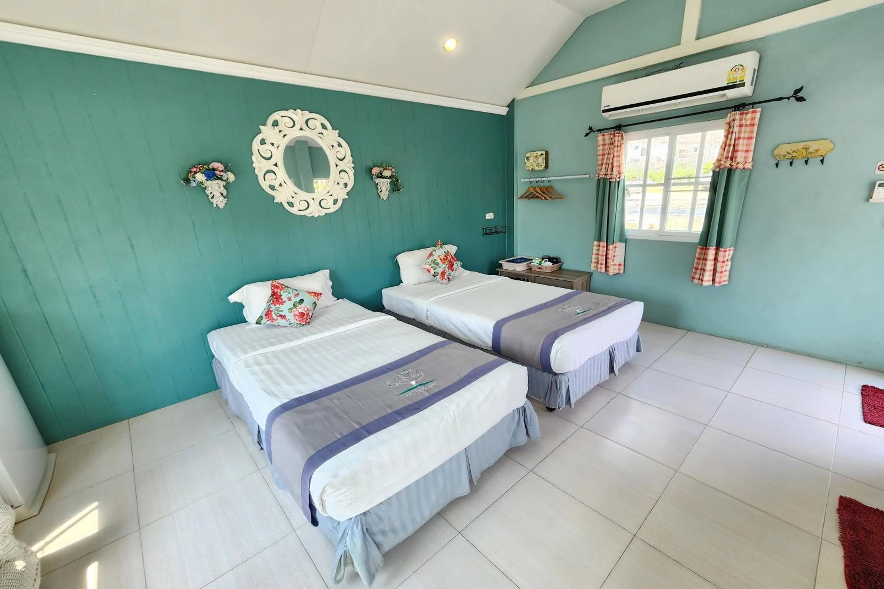 Bedroom, Bed in See Sky Resort