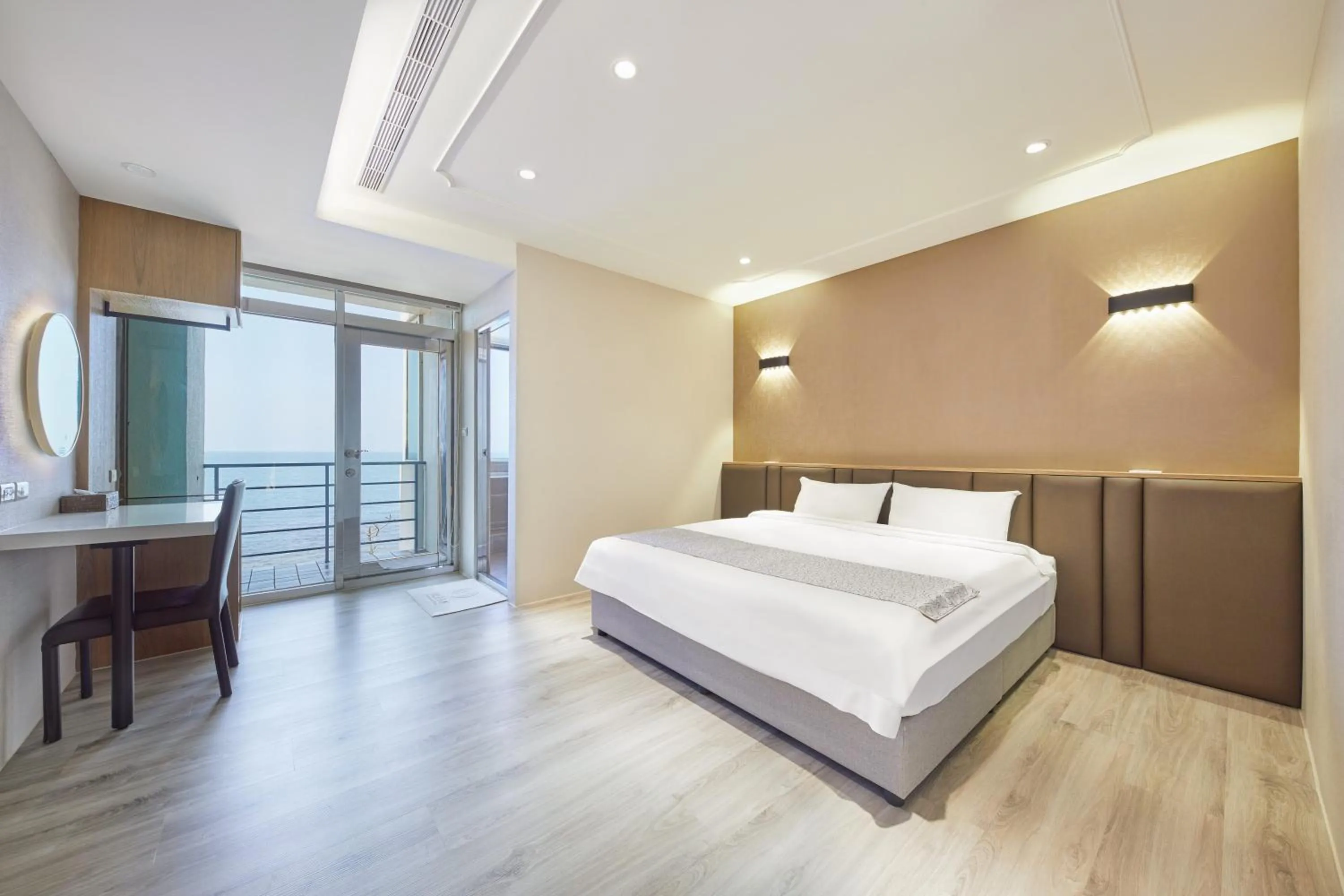 Bed in Ferry of Love Homestay