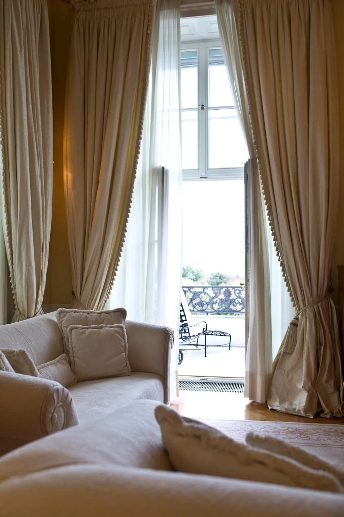 Balcony/Terrace in Palais Coburg Hotel