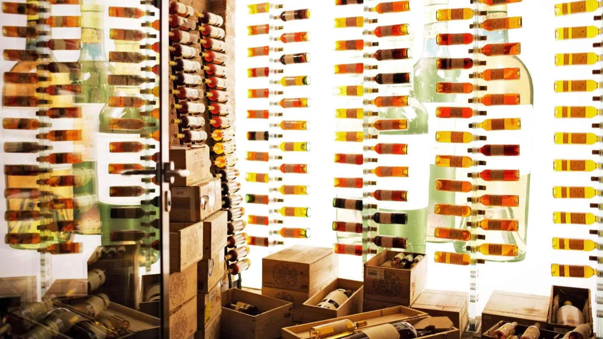 Restaurant/places to eat in Palais Coburg Hotel