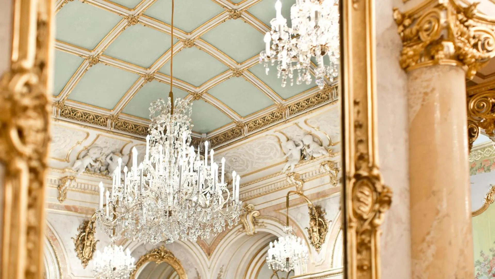 Decorative detail in Palais Coburg