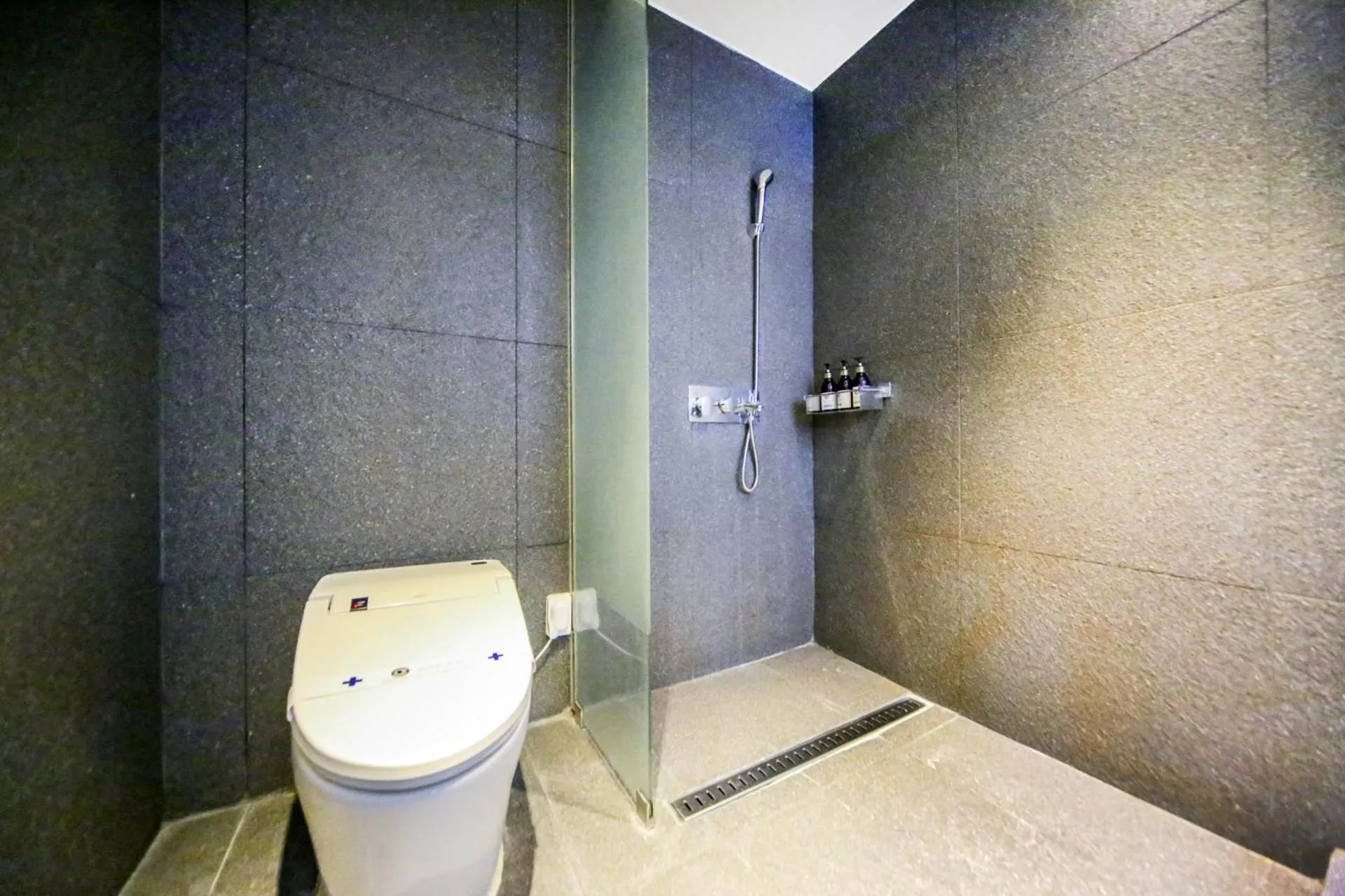 Bathroom in Hotel Myeongjak