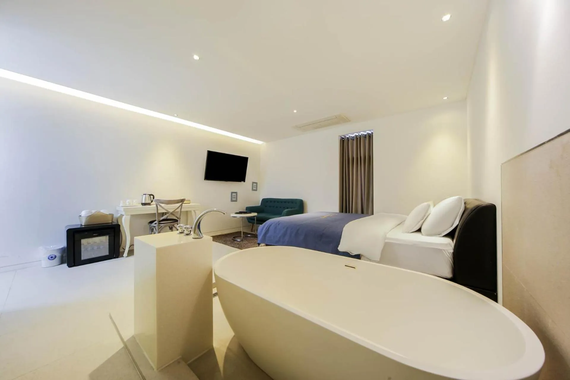 Photo of the whole room, Bed in Hotel Myeongjak