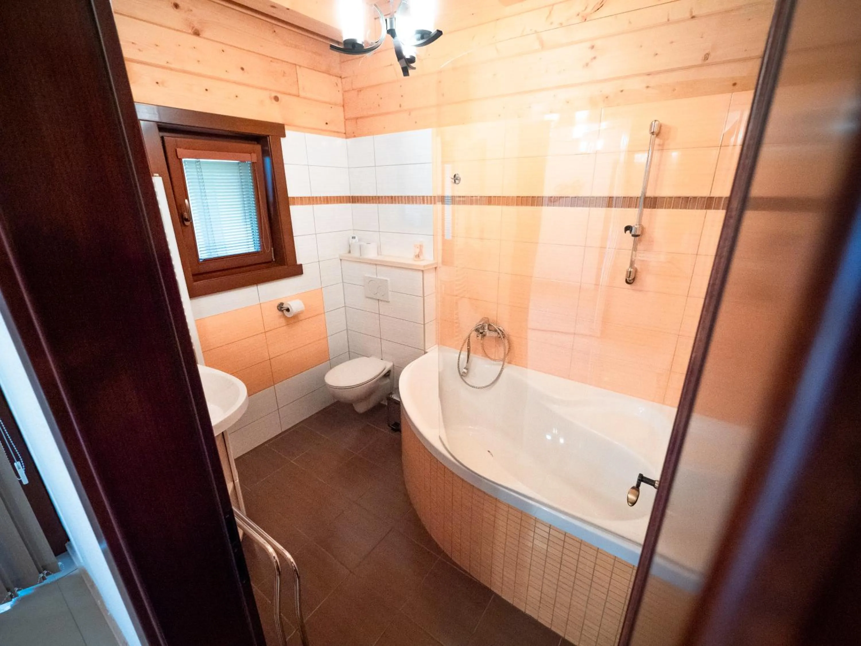 Shower in SKI CIERNY BALOG