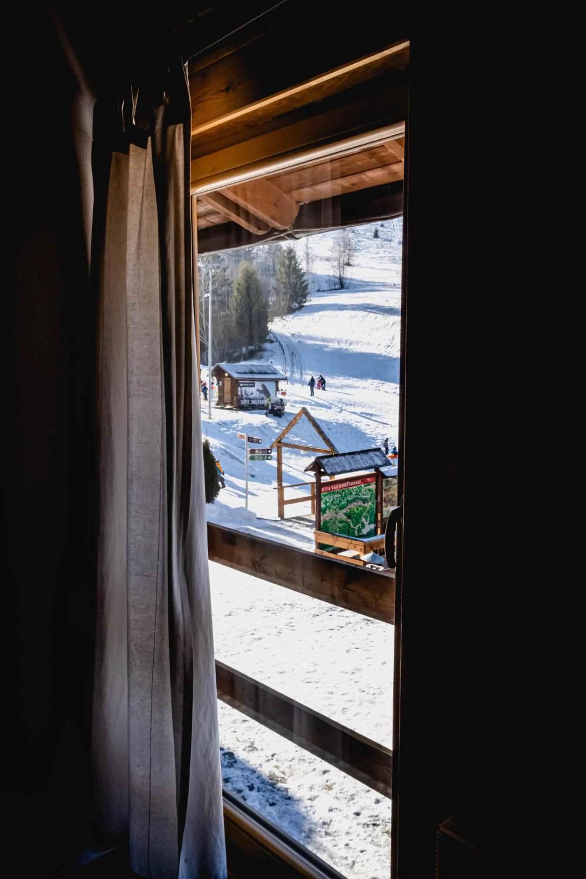 Day in SKI CIERNY BALOG