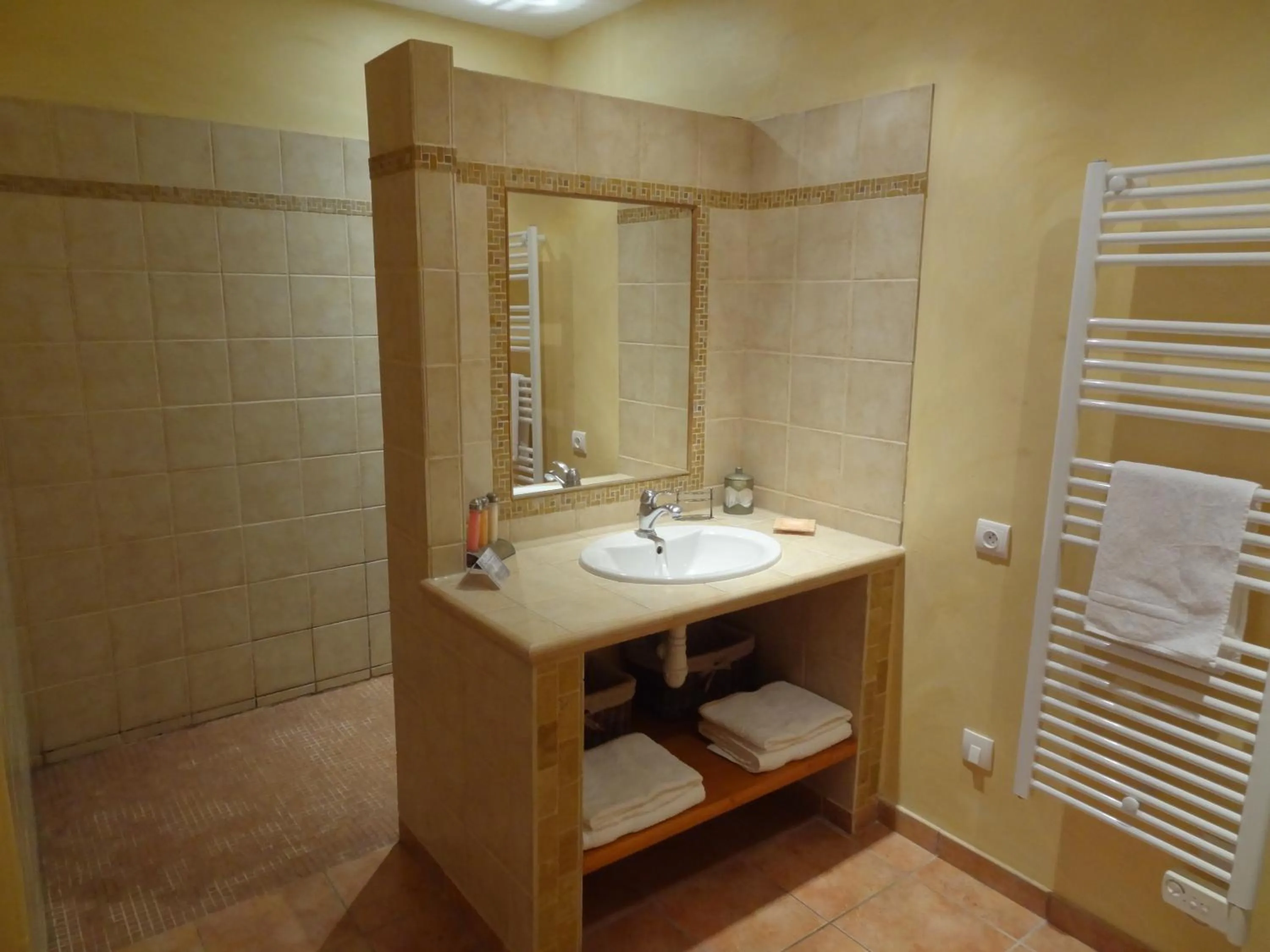 Toilet in La Bastide de Font Clarette