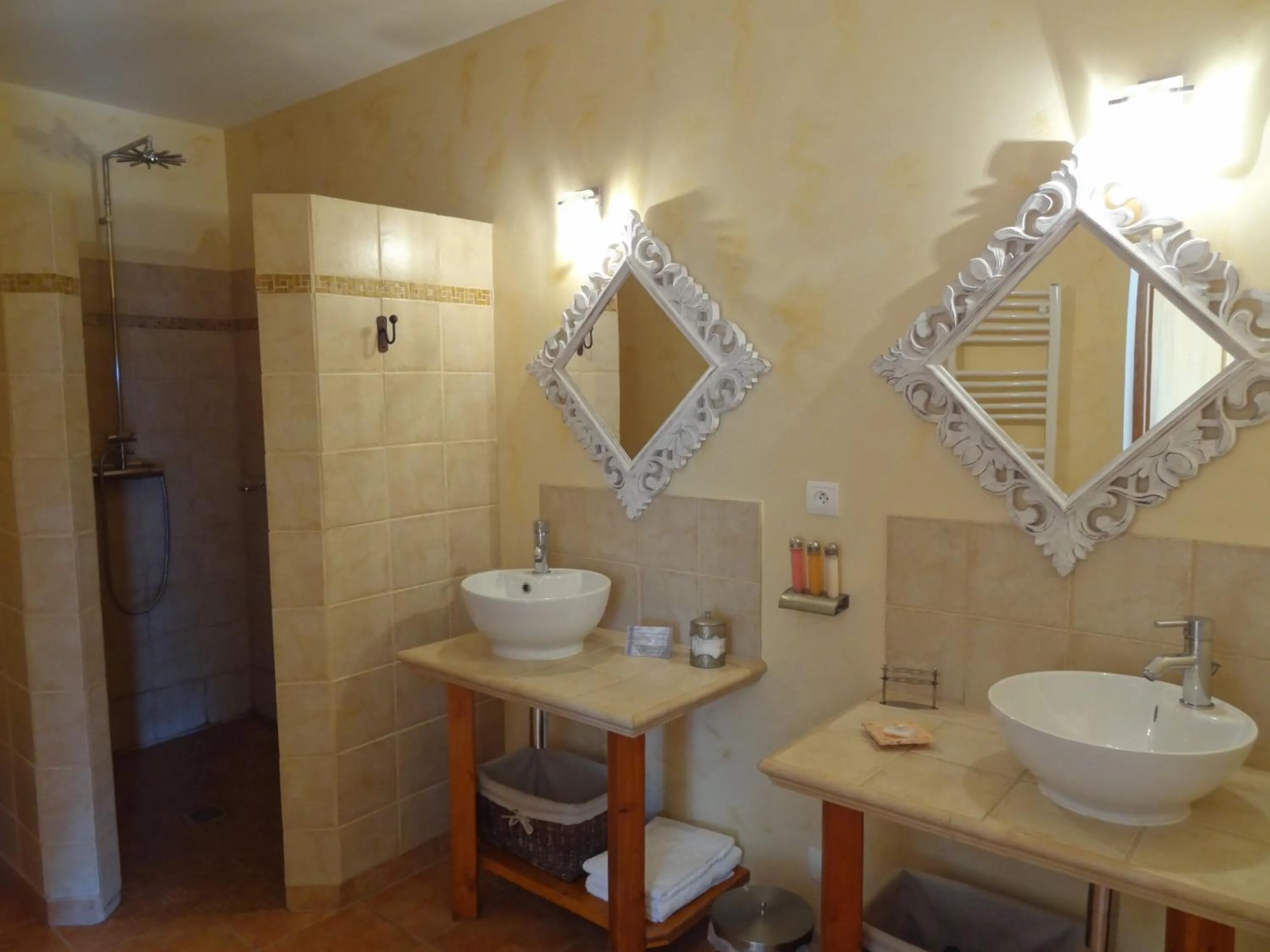 Bathroom in La Bastide de Font Clarette