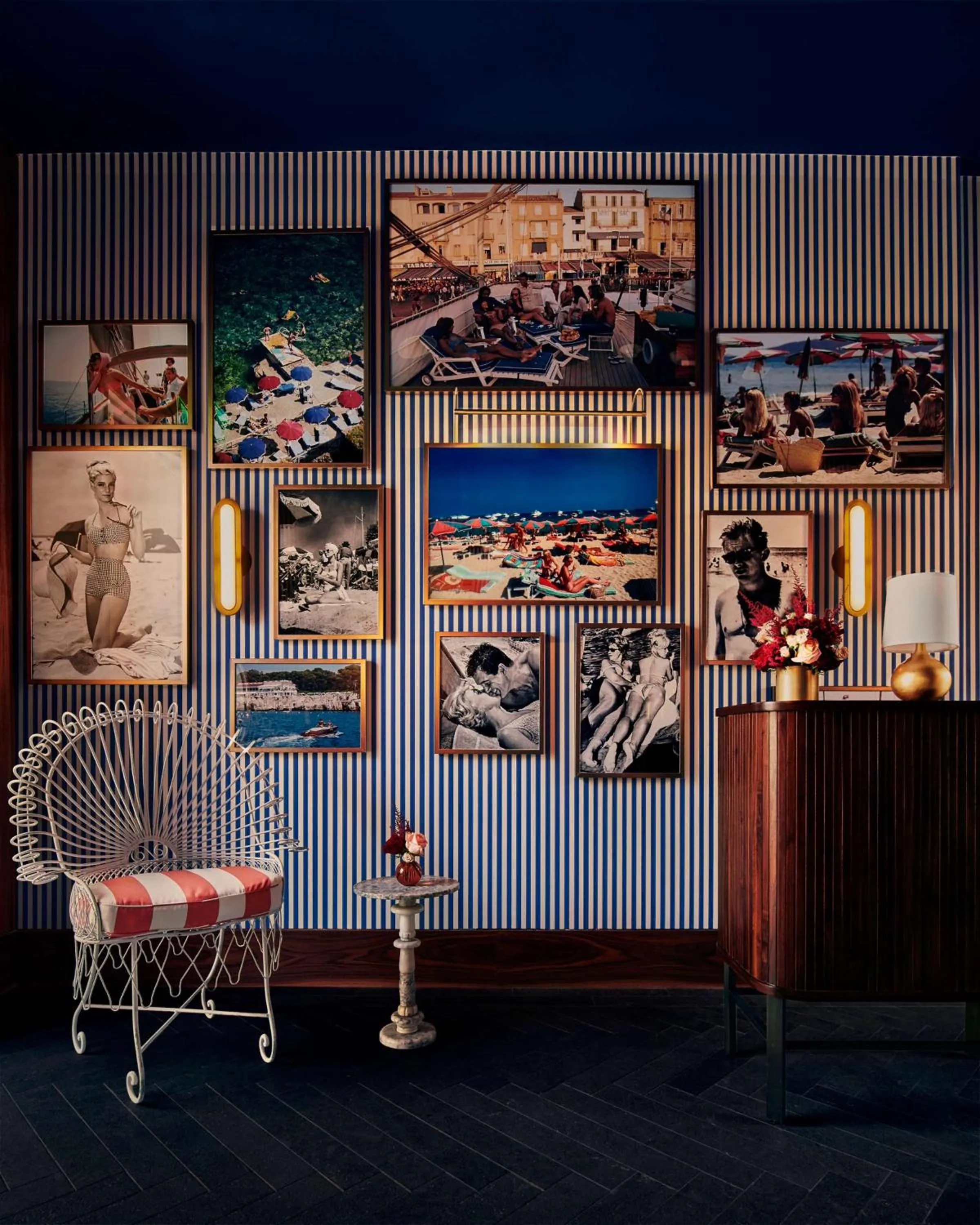 Lounge or bar in Thompson Hollywood, by Hyatt