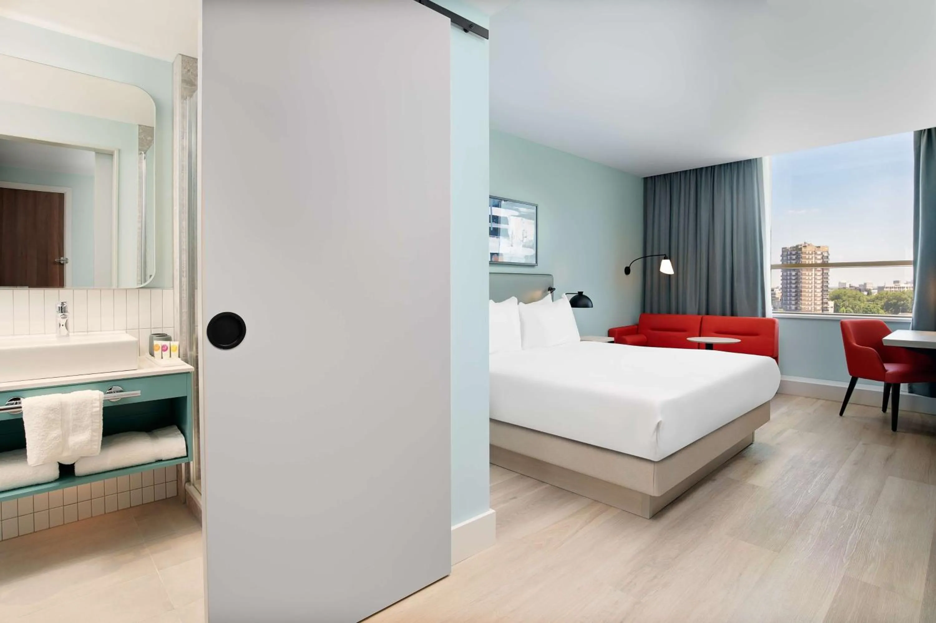 Bedroom, Bed in Hyatt Place London City East