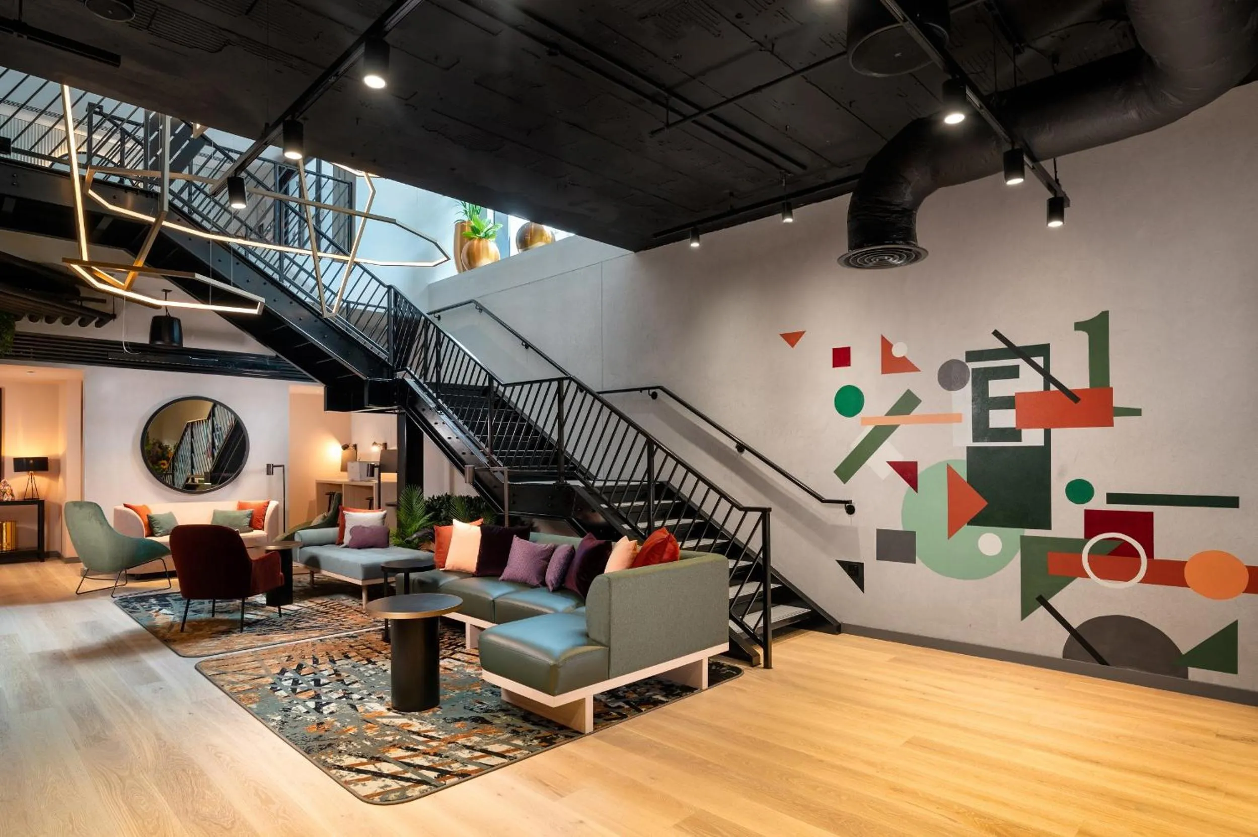 Communal lounge/ TV room in Hyatt Place London City East