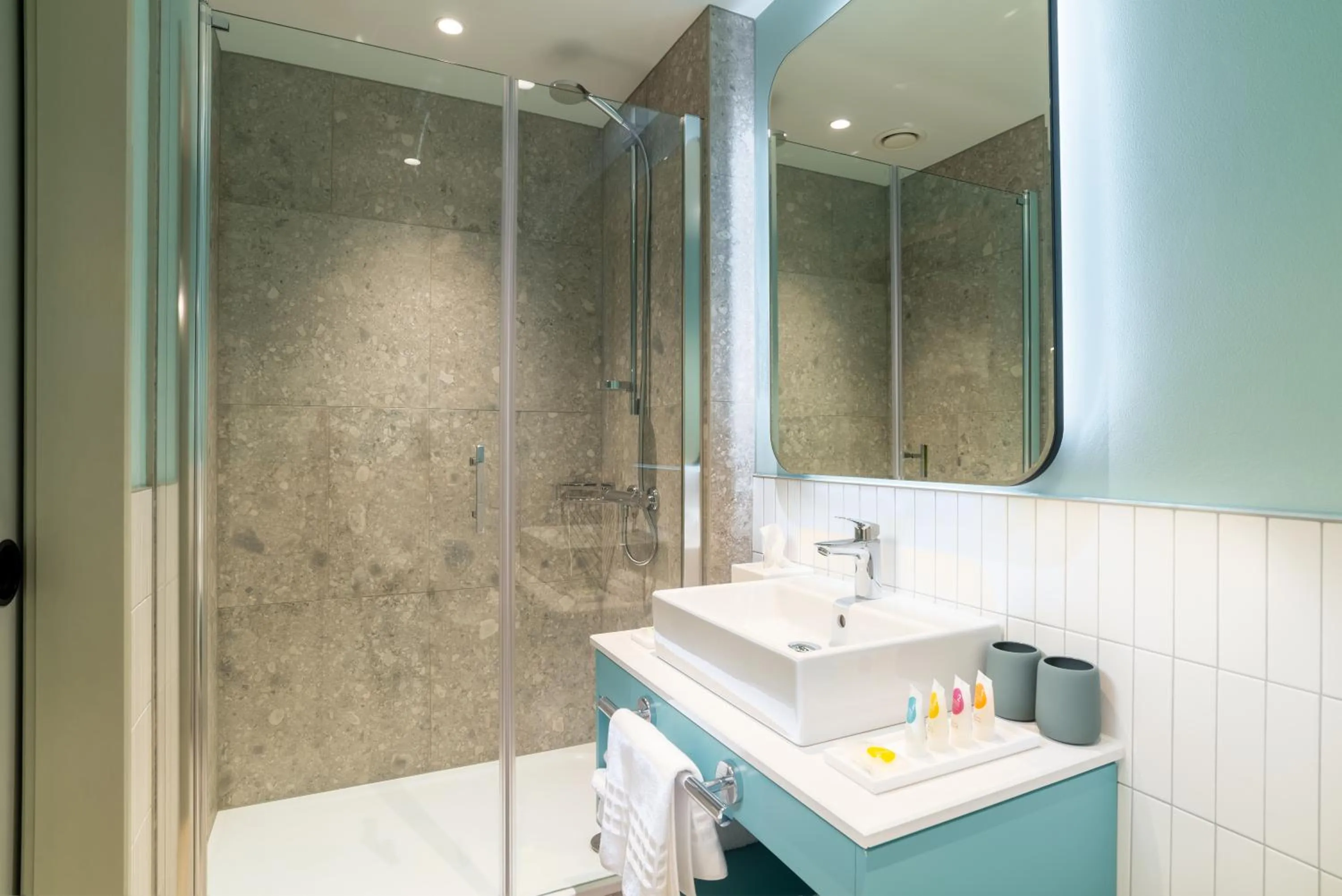 Bathroom in Hyatt Place London City East