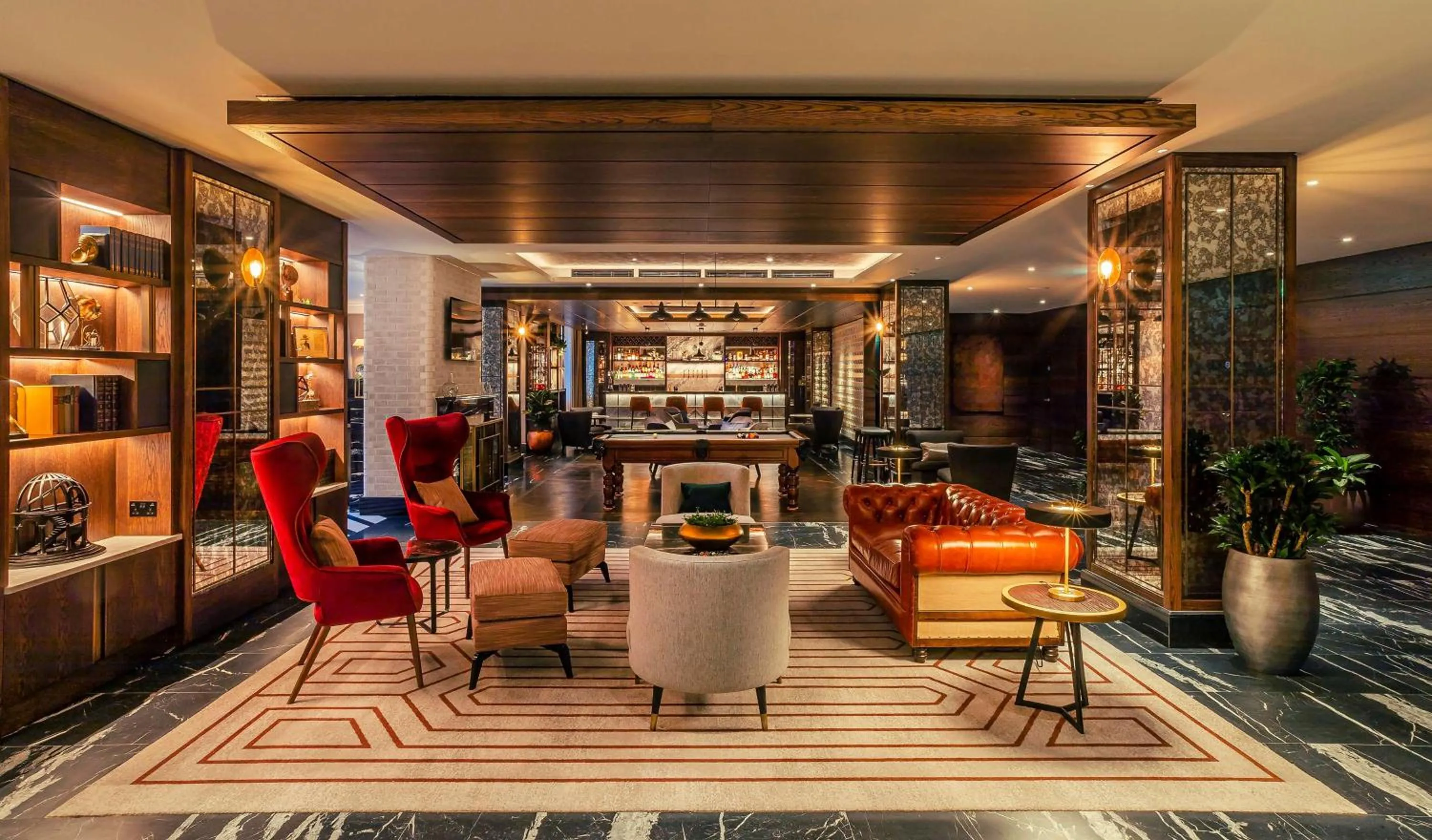 Lounge or bar in The Fellows House Cambridge, Curio Collection By Hilton