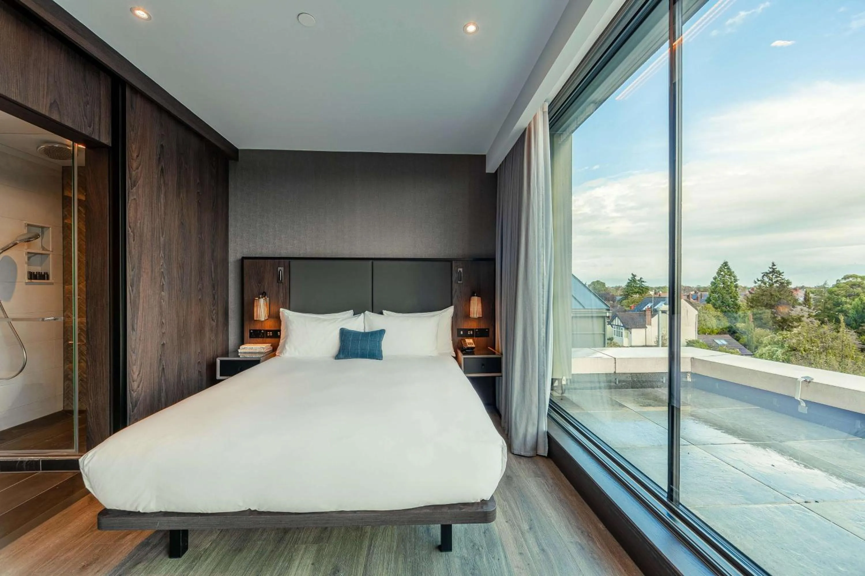 Bed in The Fellows House Cambridge, Curio Collection By Hilton