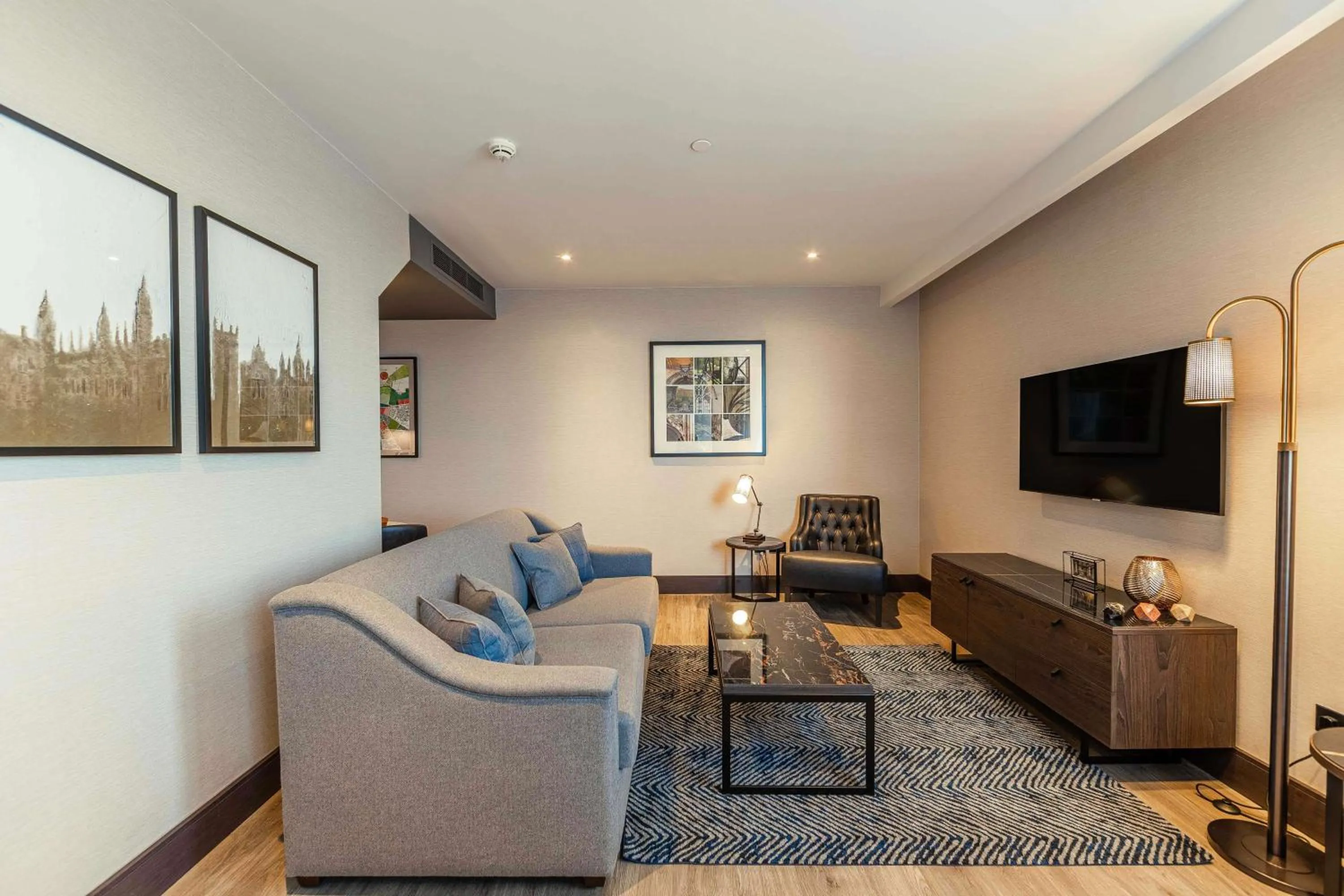 Bedroom in The Fellows House Cambridge, Curio Collection By Hilton