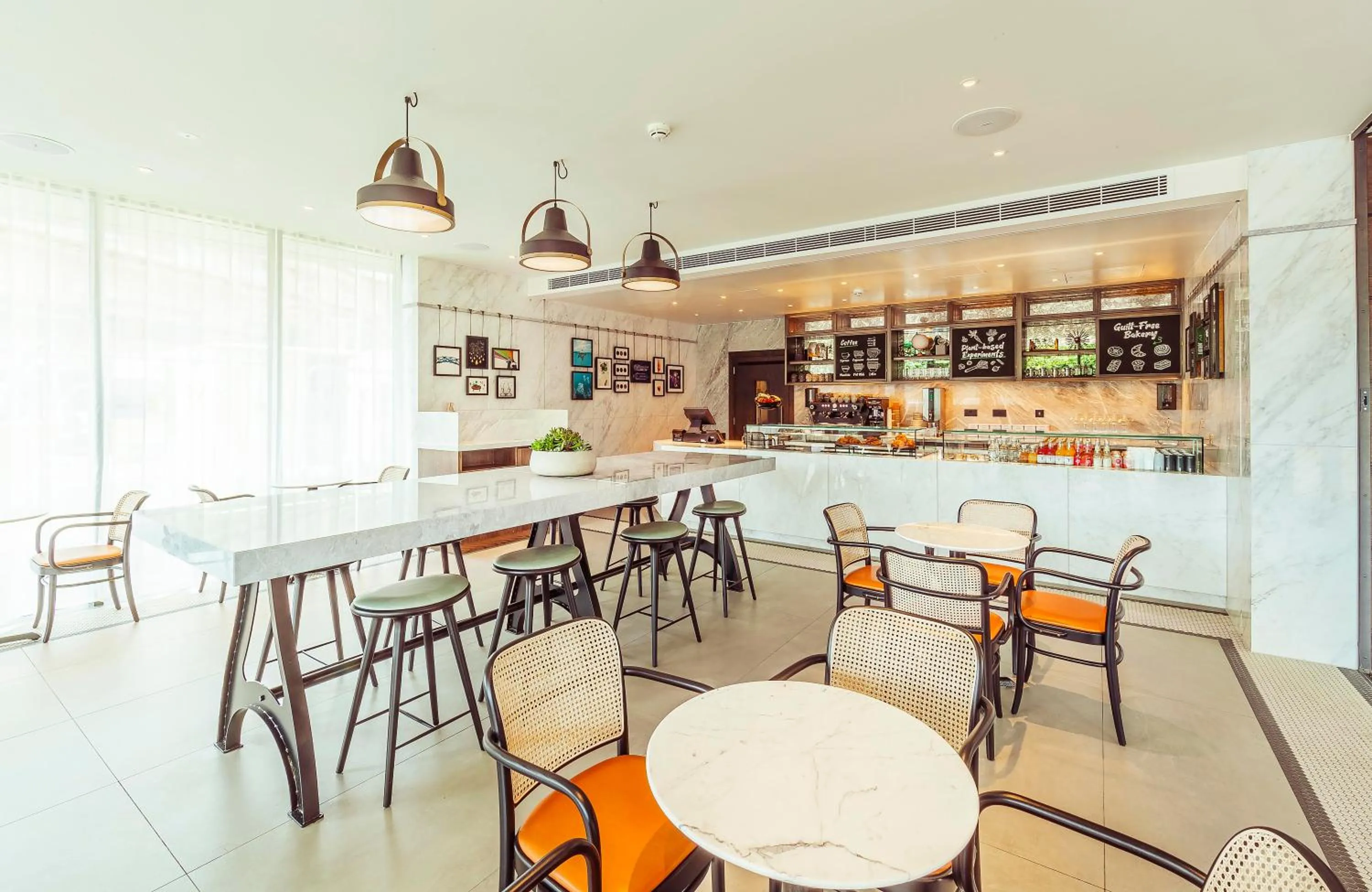 Restaurant/places to eat in The Fellows House Cambridge, Curio Collection By Hilton