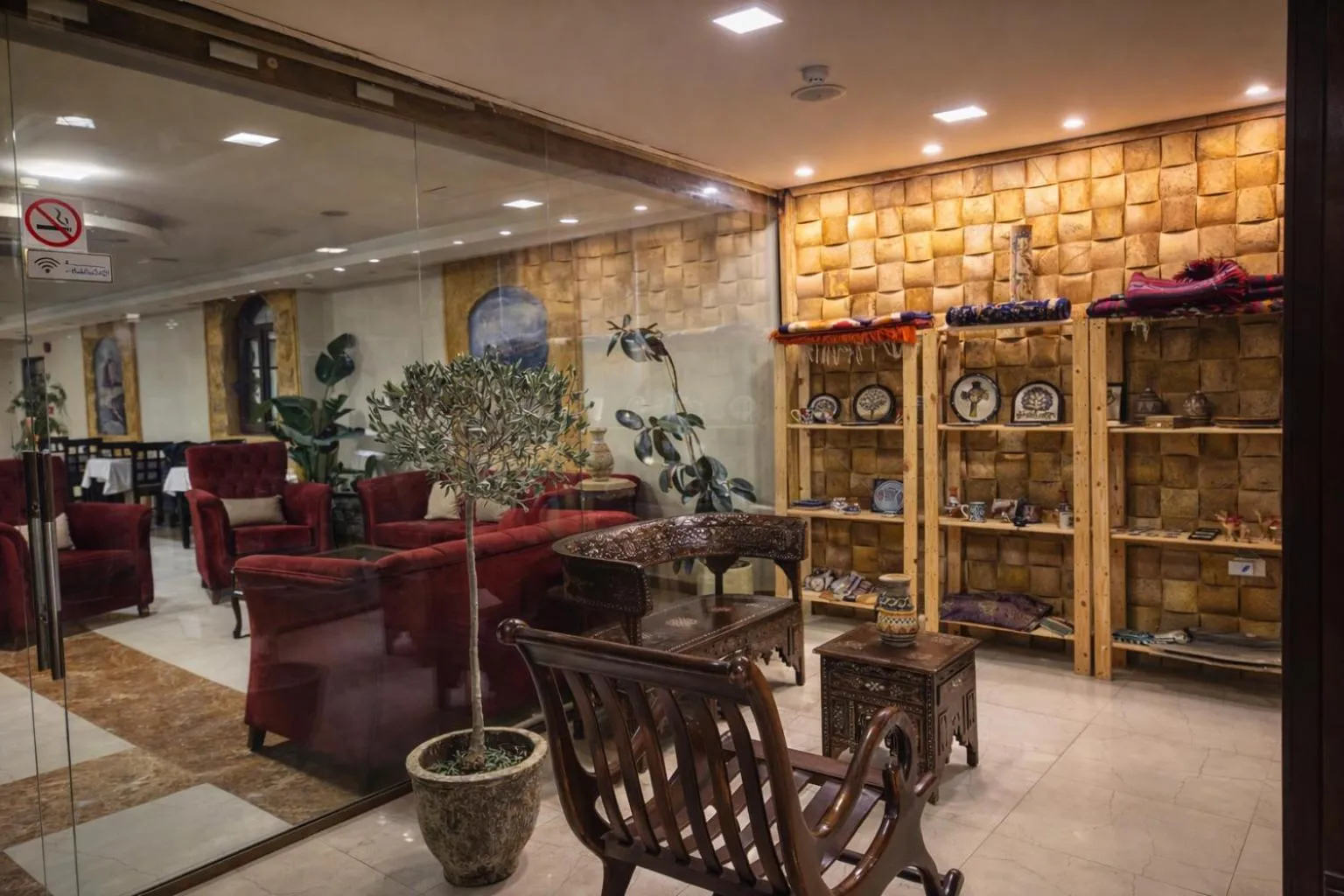 On-site shops in Saint John Hotel