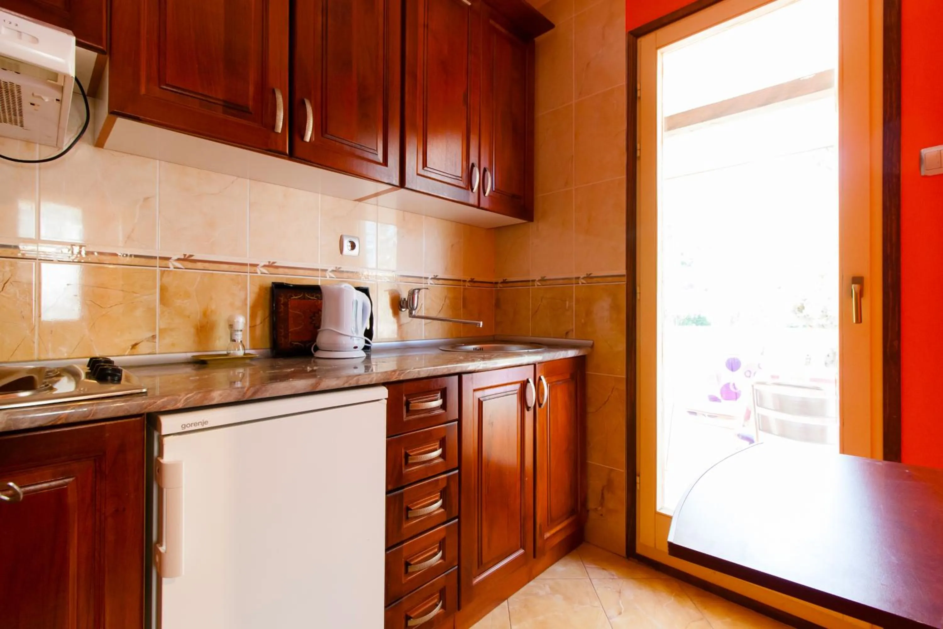 Day in President Bungalows and Apartments