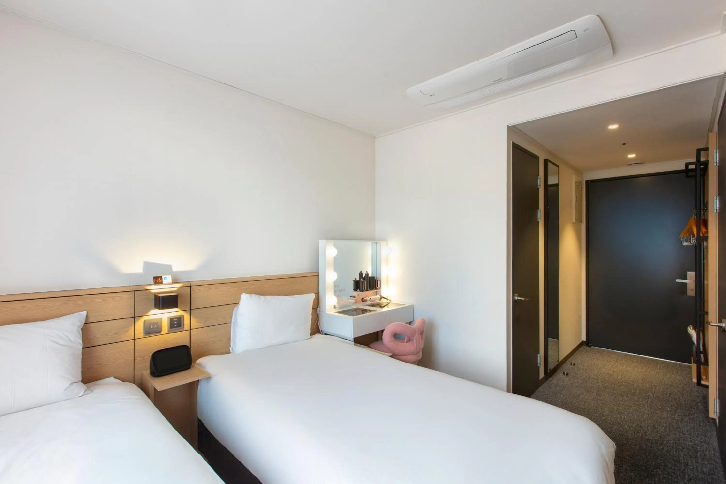 Photo of the whole room, Bed in Henn na Hotel Seoul Myeongdong