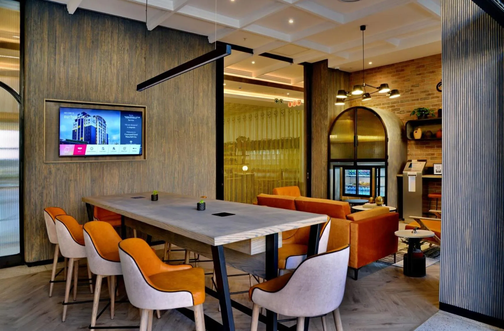 Meeting/conference room in Courtyard Hotel Waterfall City