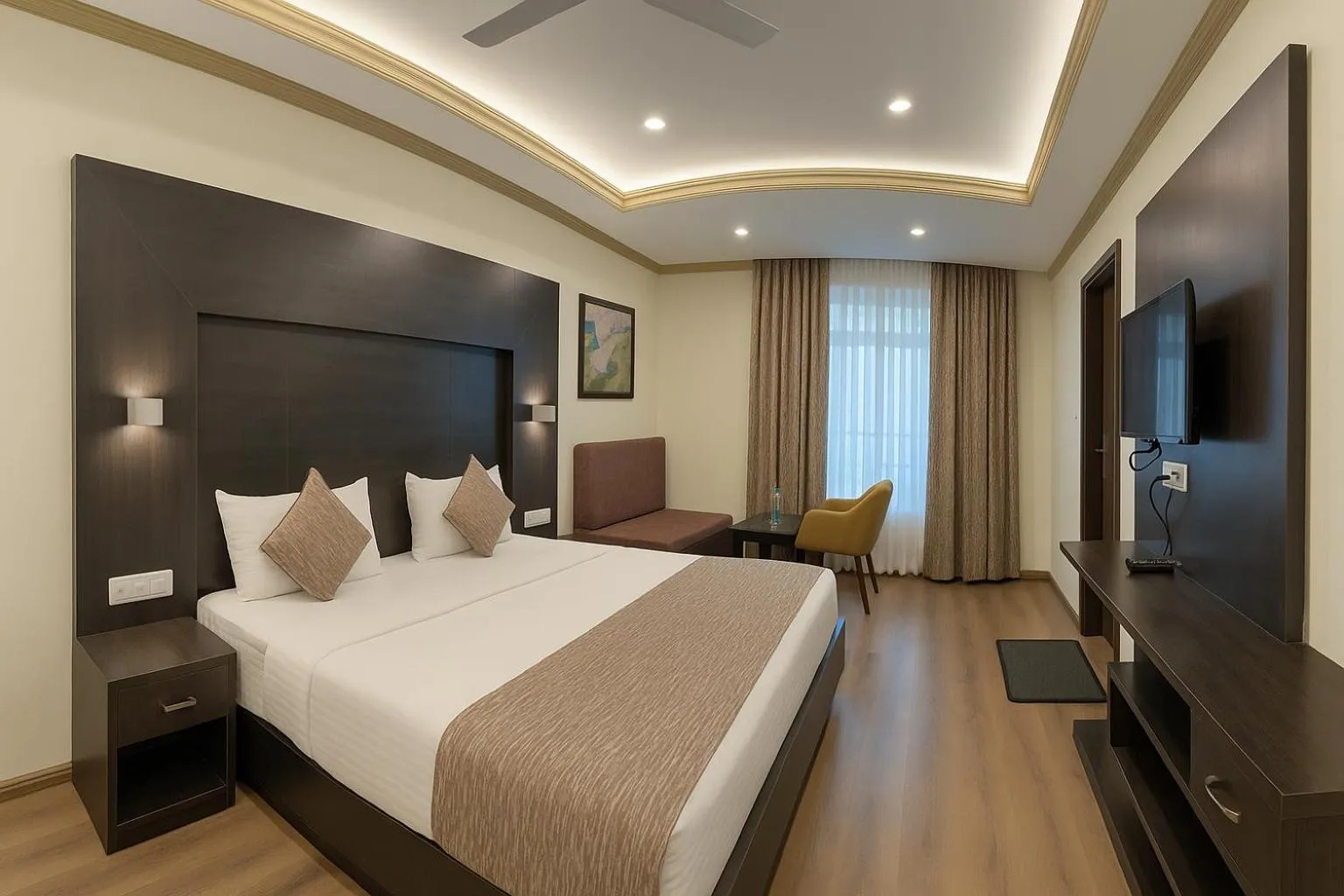 Bedroom, Bed in Crown Plaza Residency