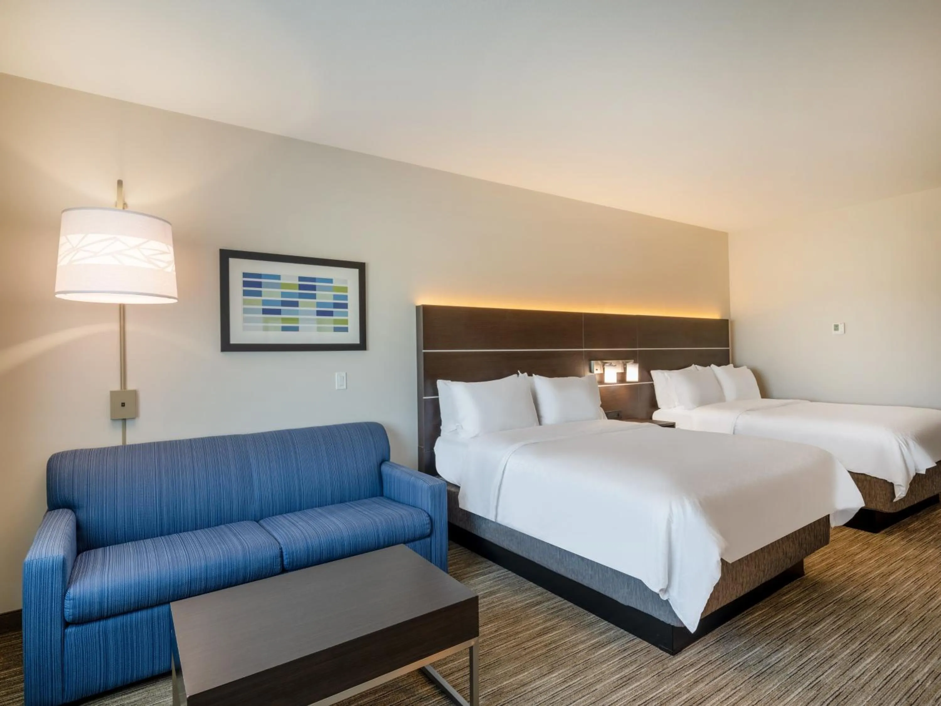 Photo of the whole room, Bed in Holiday Inn Express & Suites - Watertown by IHG