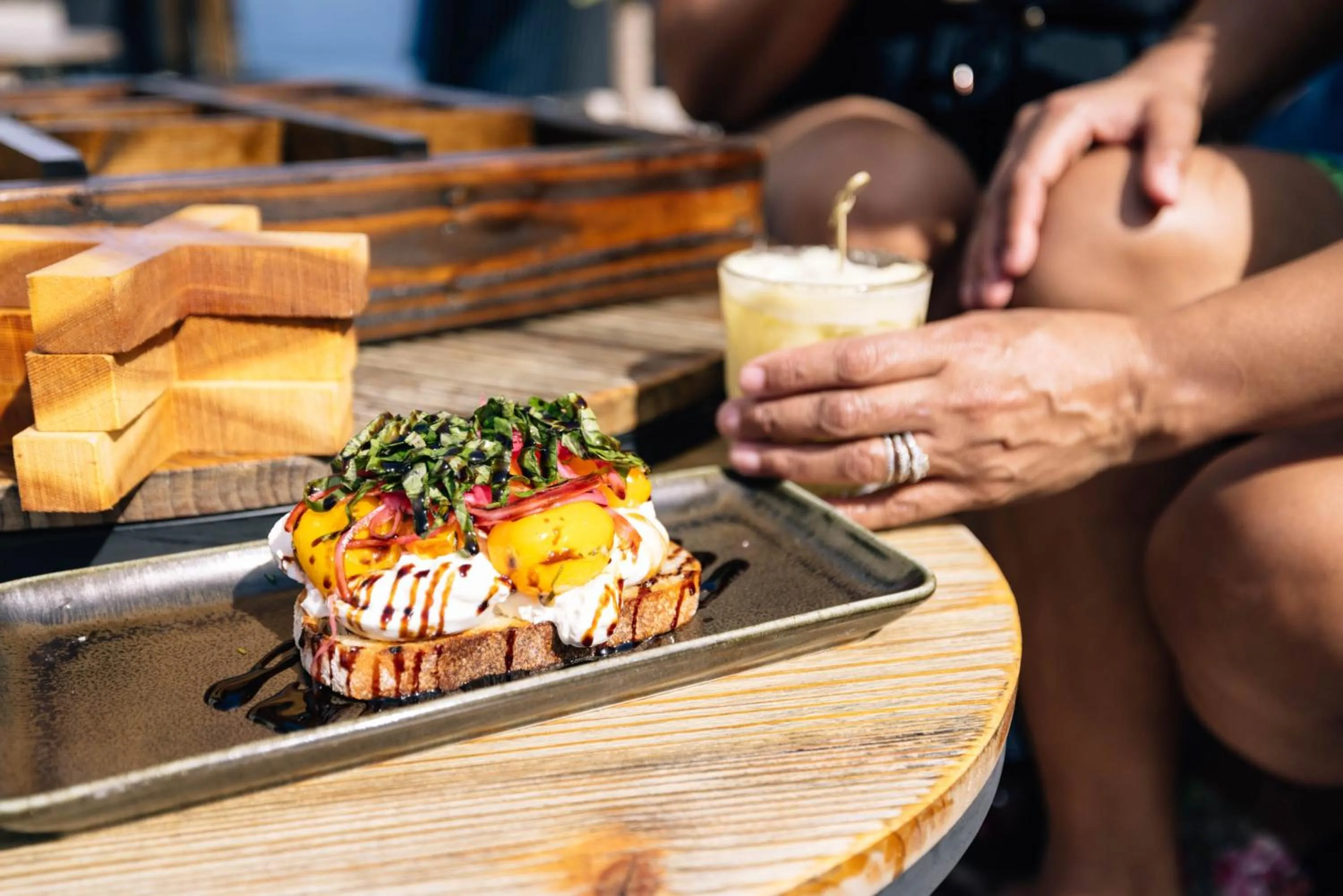 Restaurant/places to eat in Hotel Indigo Spring - Woodlands Area by IHG