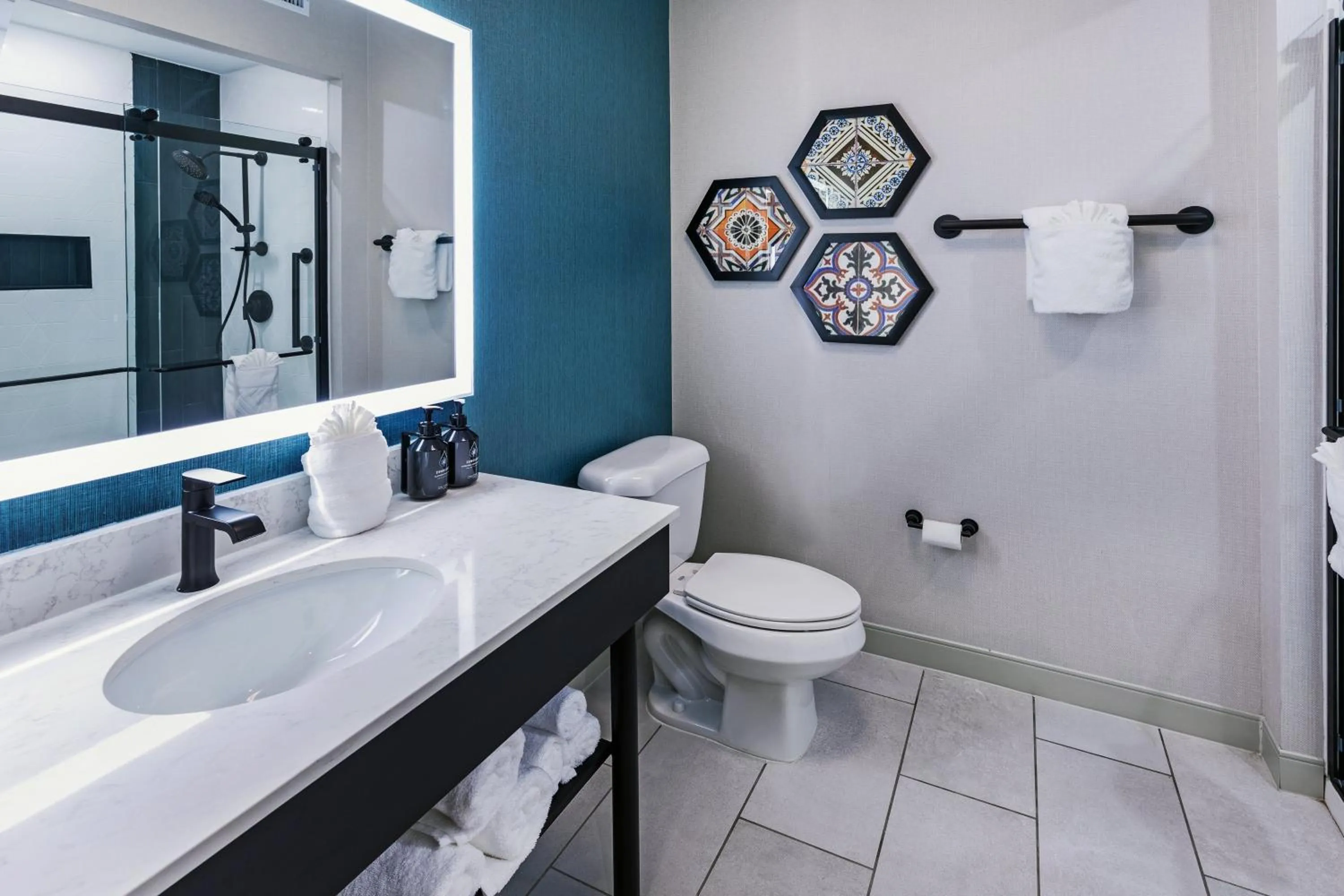 Photo of the whole room in Hotel Indigo Spring - Woodlands Area by IHG