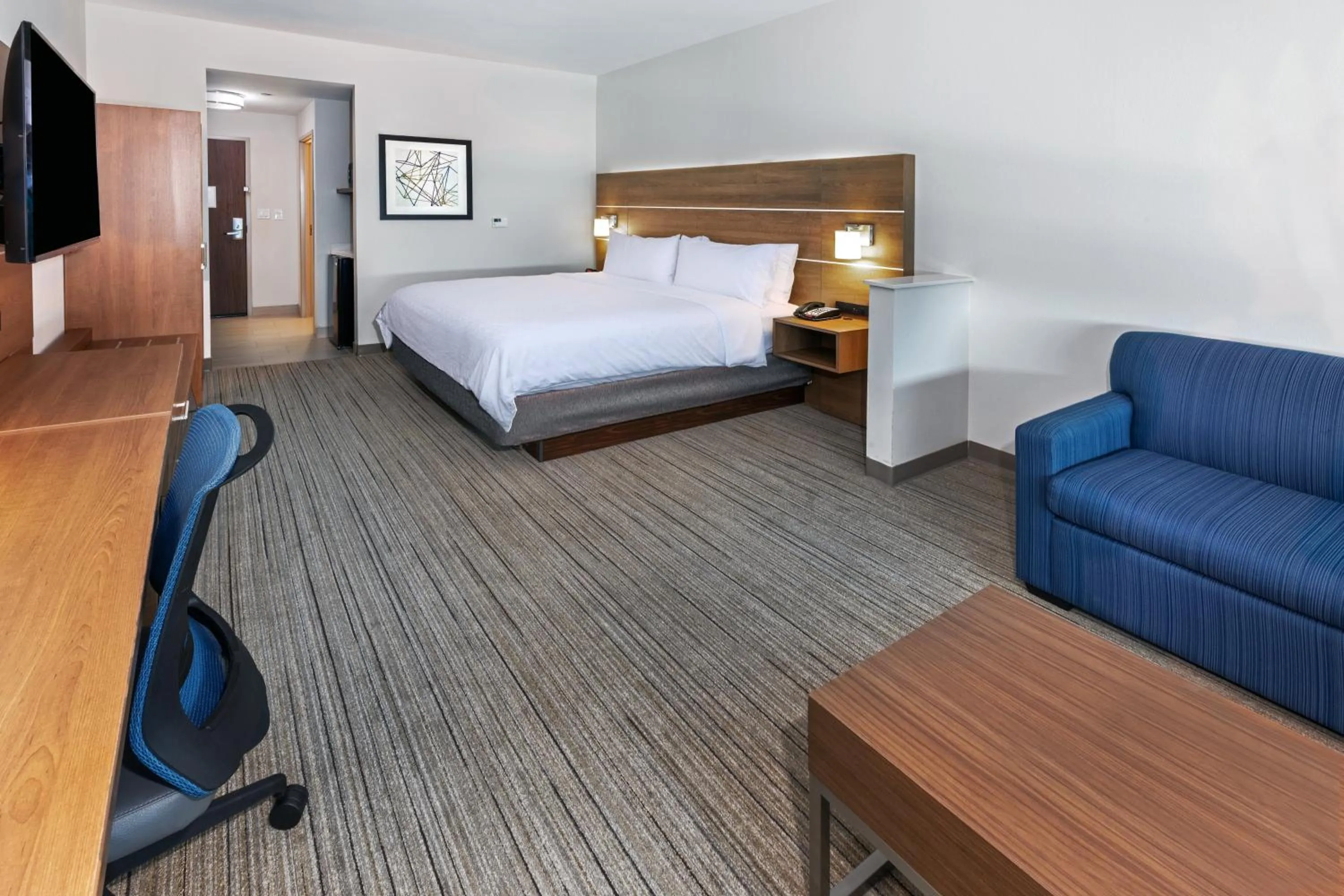 Photo of the whole room, Bed in Holiday Inn Express & Suites - Stafford NW - Sugar Land by IHG