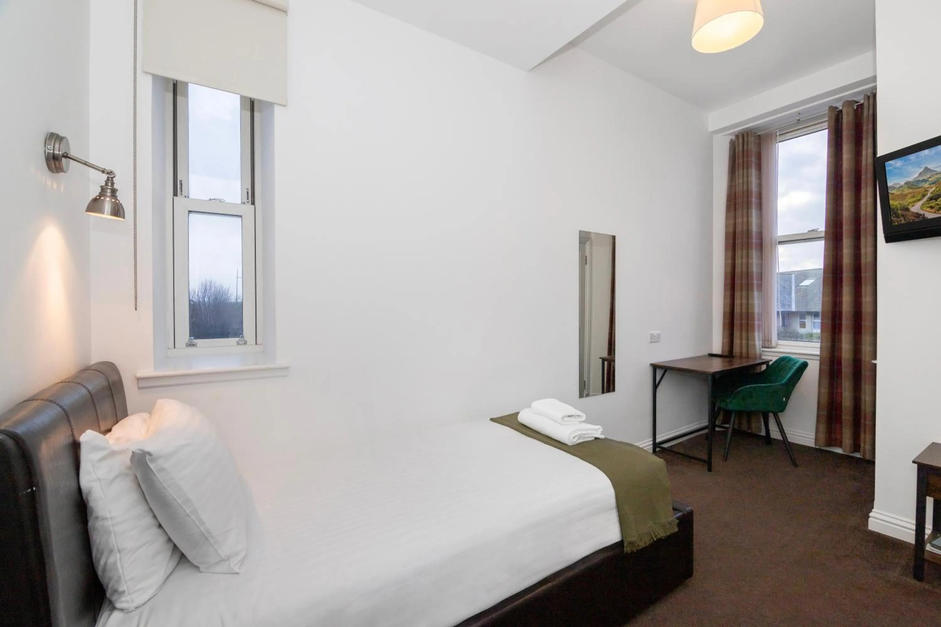 Bed in Hillside Dunbar