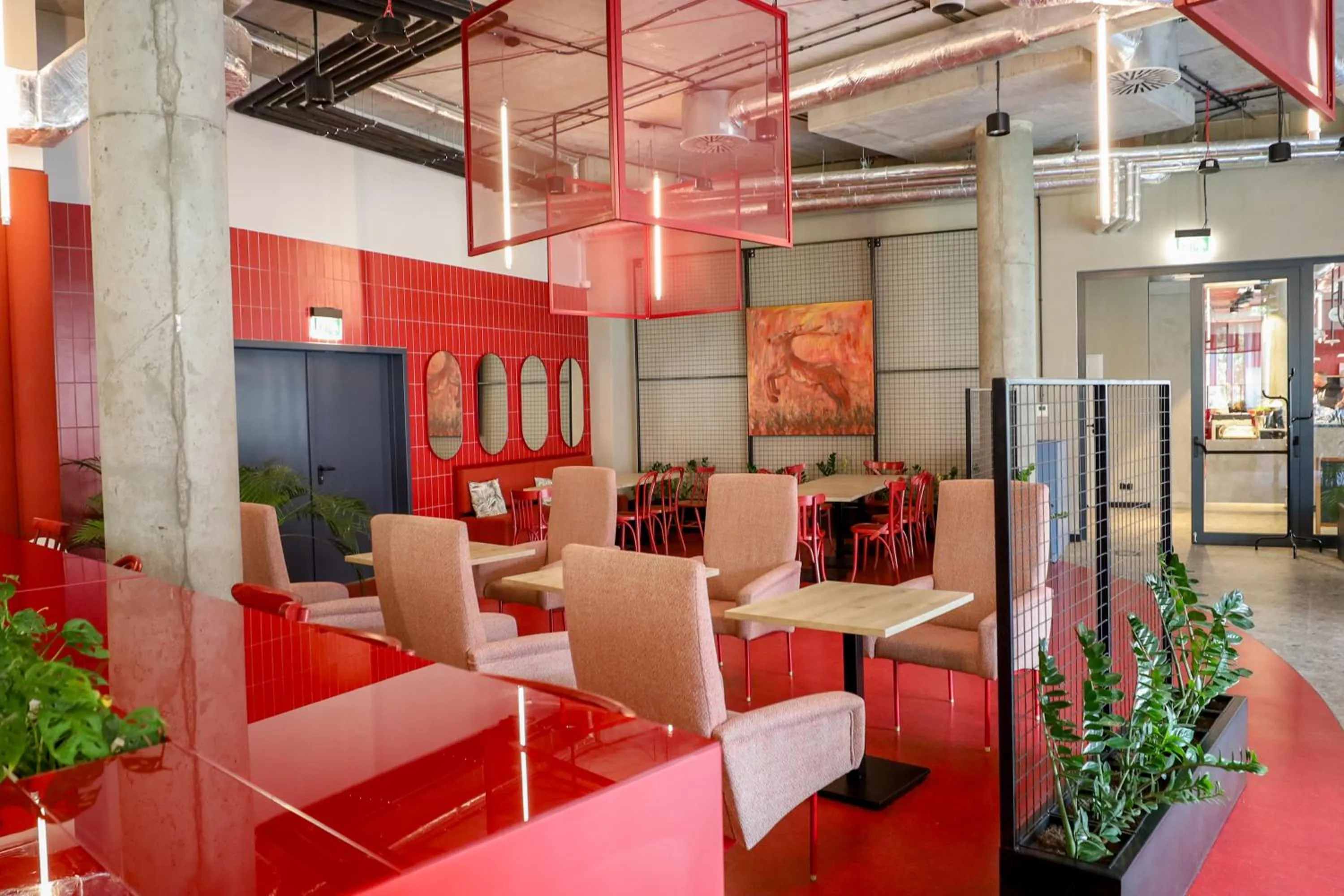 Restaurant/places to eat in Arche Hotel Piła