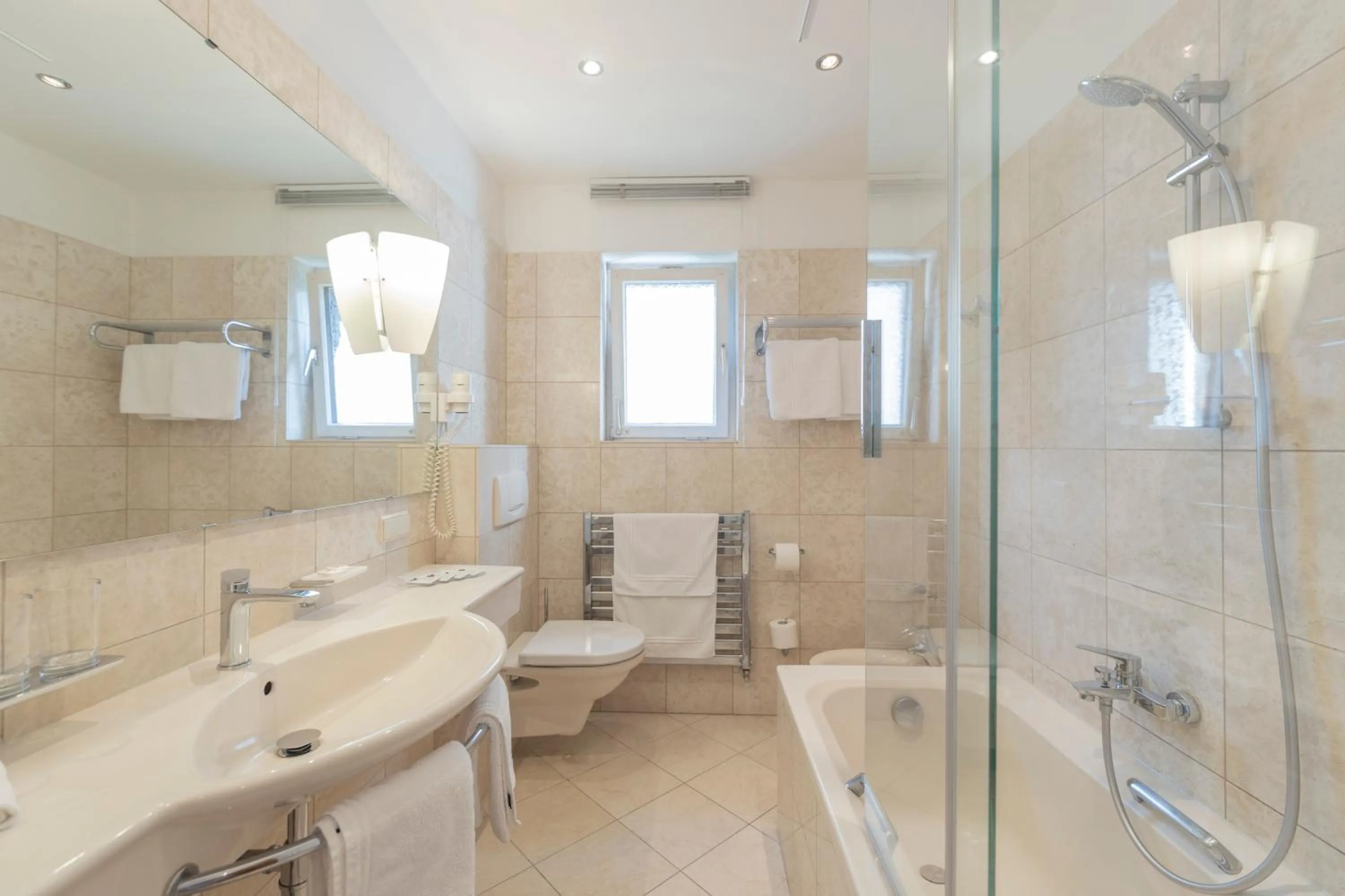 Shower in Hotel Furian