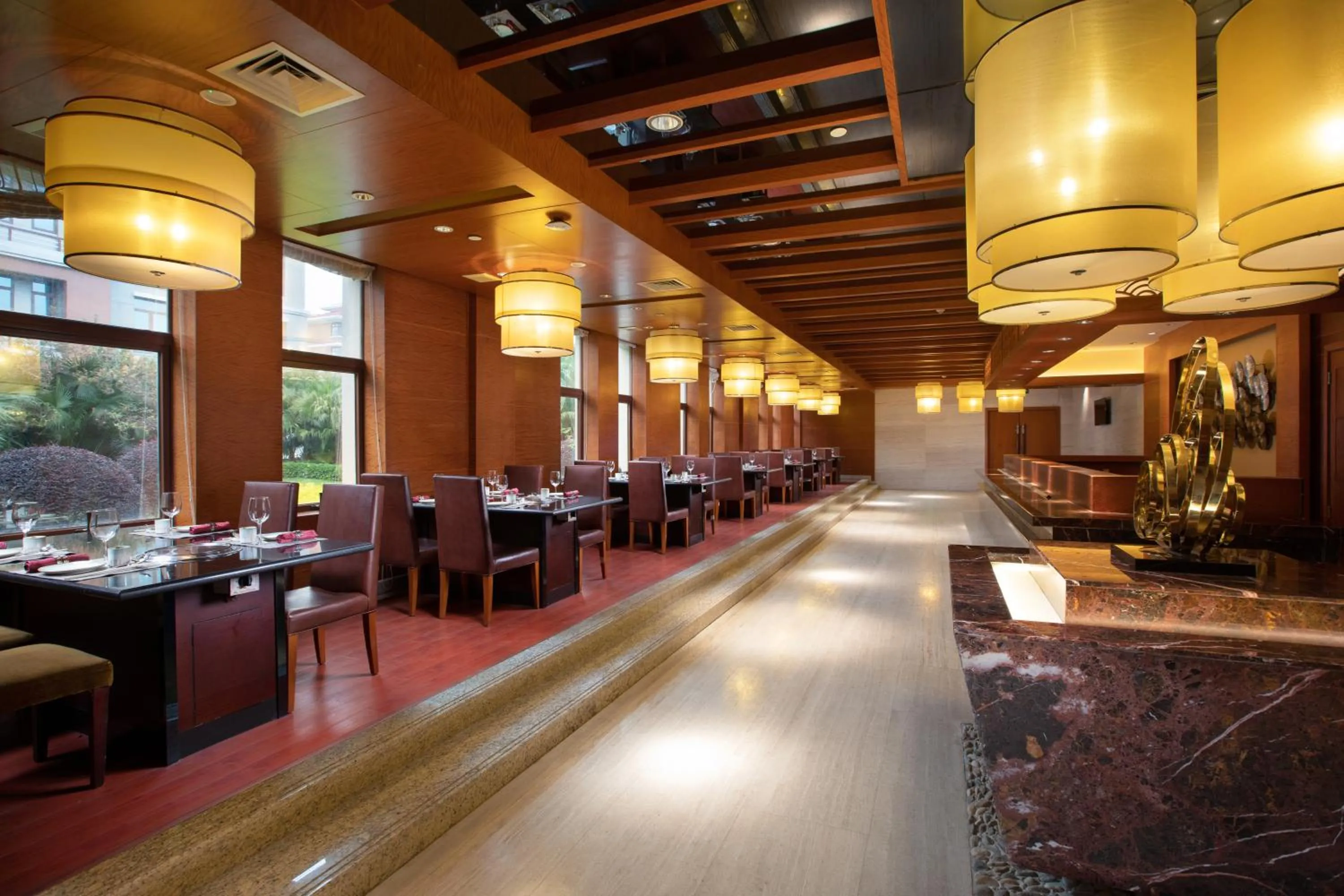 Restaurant/places to eat in Holiday Inn Fuzhou New Port by IHG